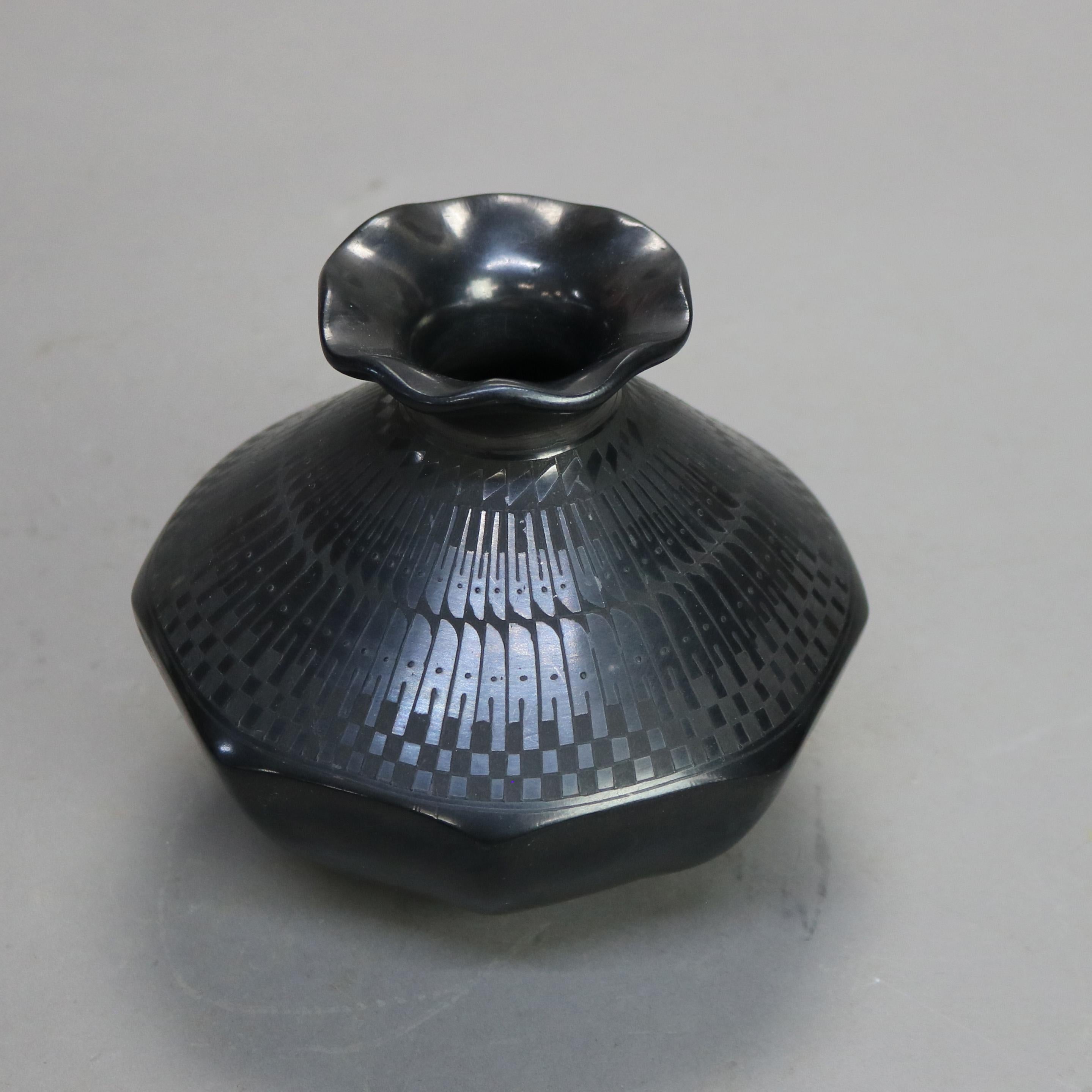 Mata Ortiz Casa Grandes Black on Black Pottery Vase C1920

Measures- 5.25