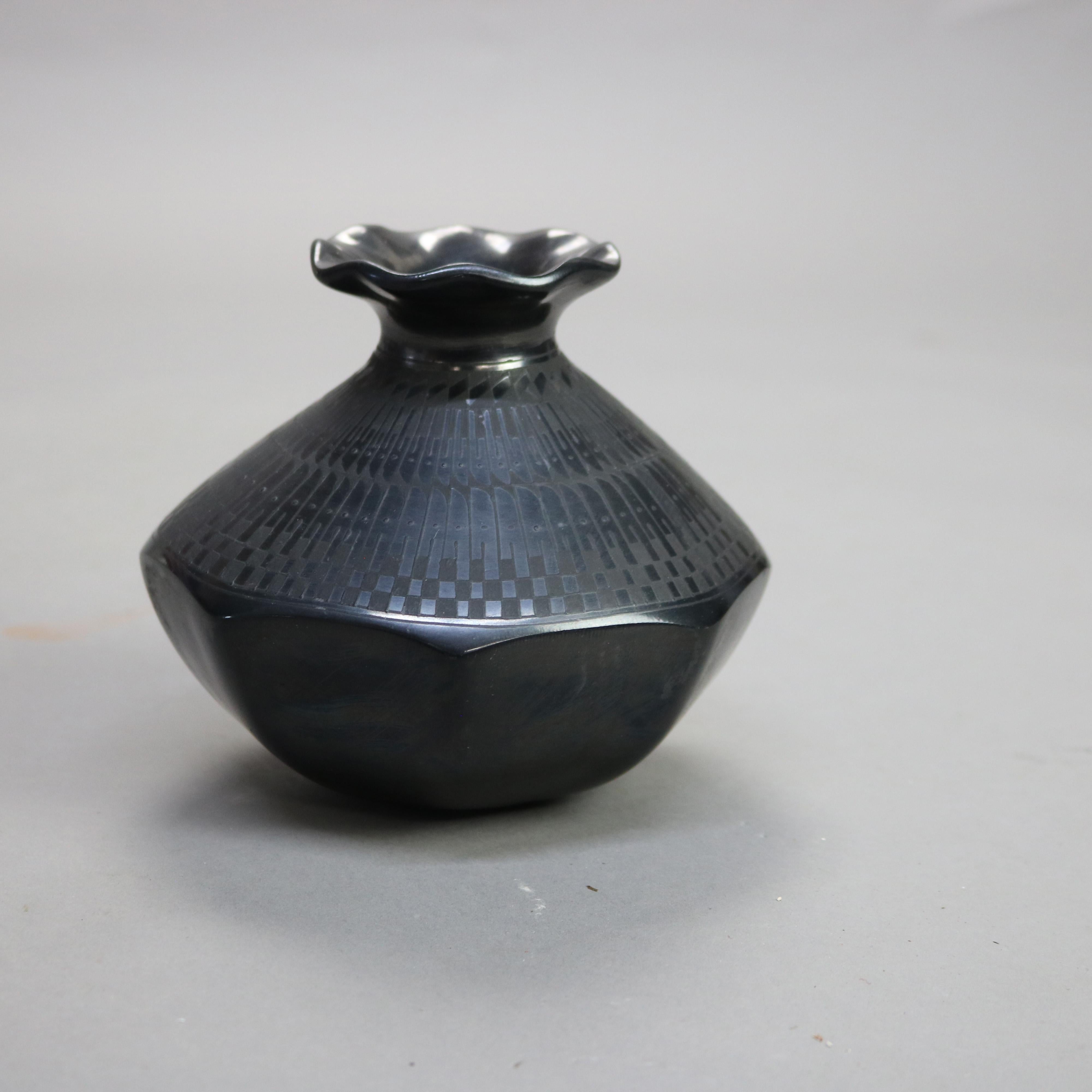 Mata Ortiz Casa Grandes Black on Black Pottery Vase C1920 In Good Condition In Big Flats, NY