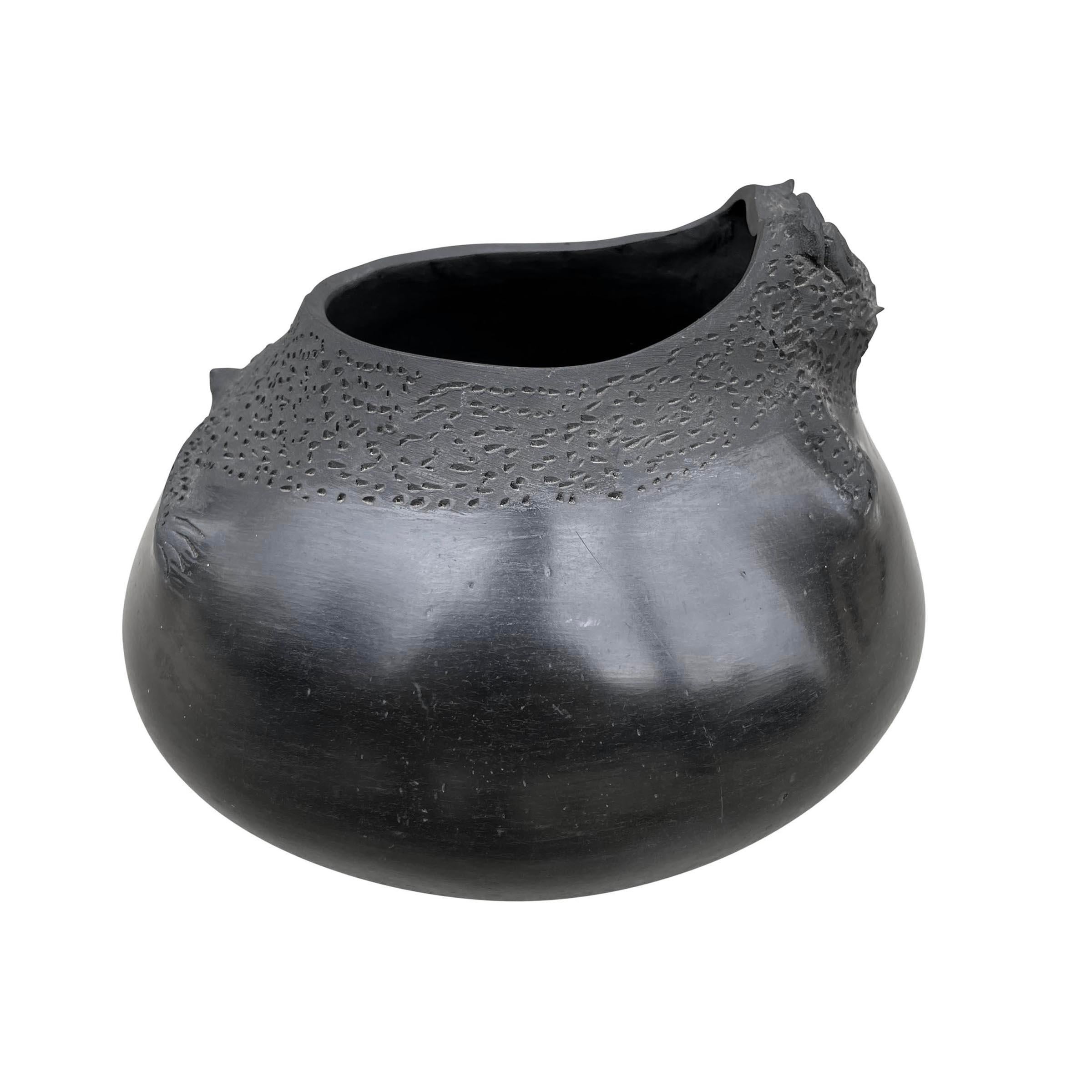 pinch pot frog