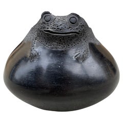 Mata Ortiz Frog Effigy Pot