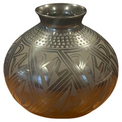 Mata Ortiz Jarrón geométrico de loza negra de Tomasa Mora