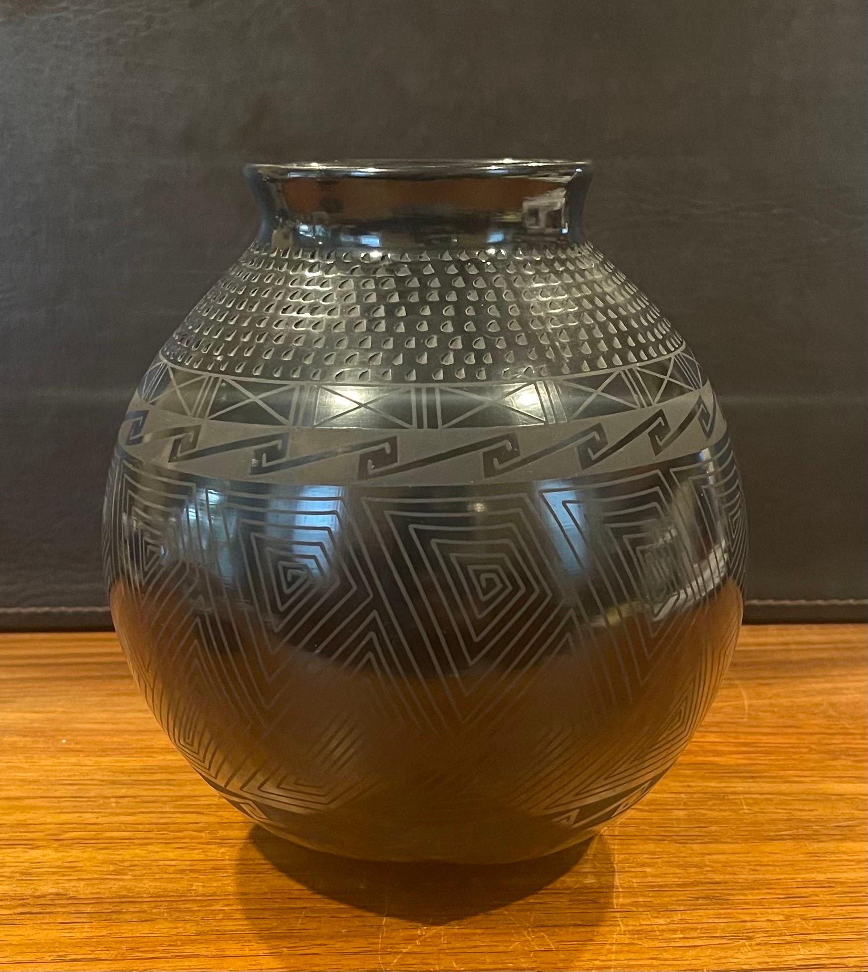 Mexican Mata Ortiz Geometric Blackware Vase by Tomasa Mora