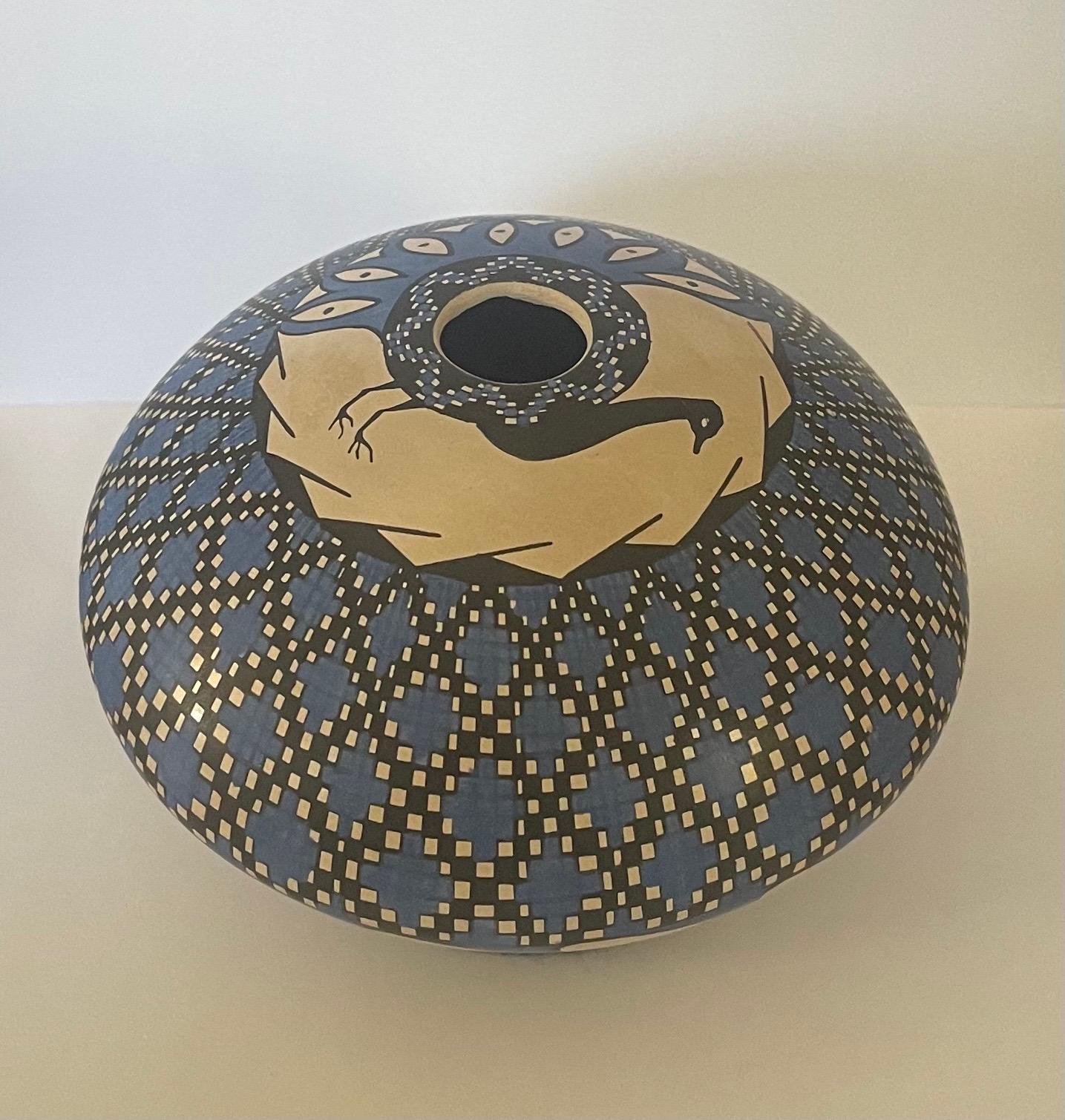 Mata Ortiz Geometric Pottery Vase by Emila Villa For Sale 2