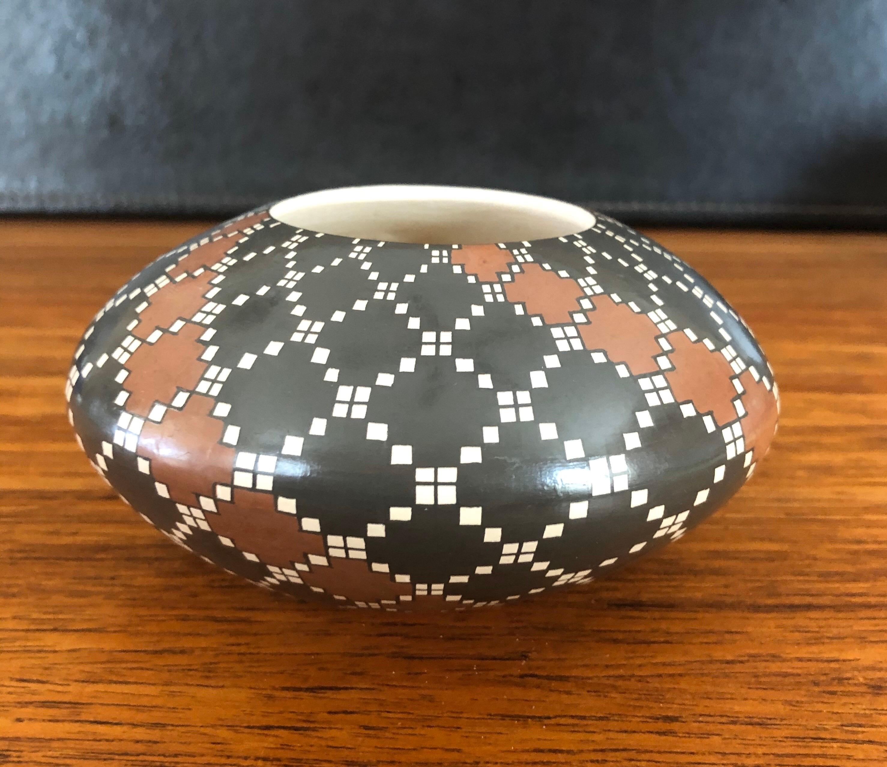 Mexican Mata Ortiz Geometric Pottery Vase by Juana Ledezma Vecoz For Sale