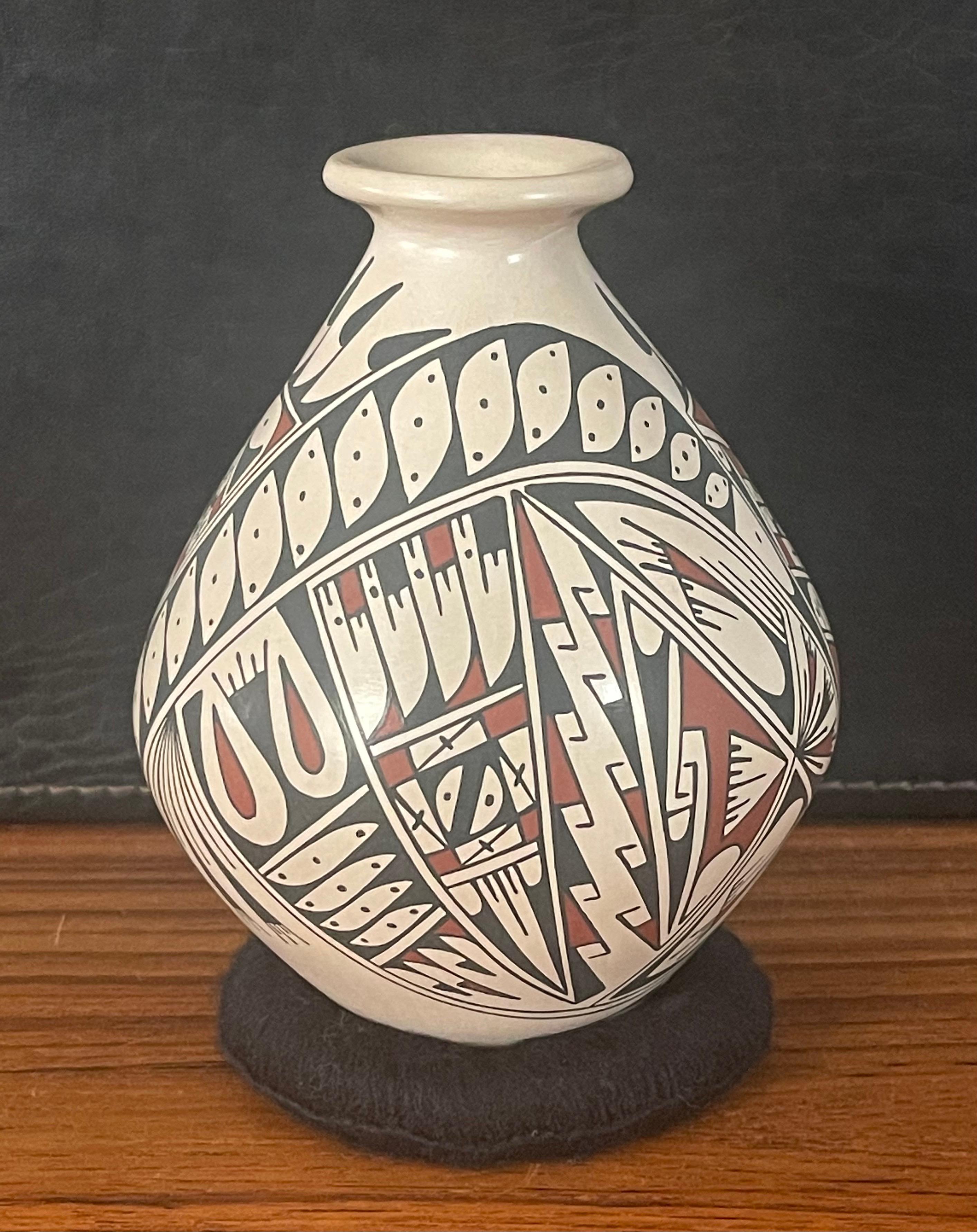 Polychromed Mata Ortiz Polychrome Pottery Vase by Oscar Quezada For Sale