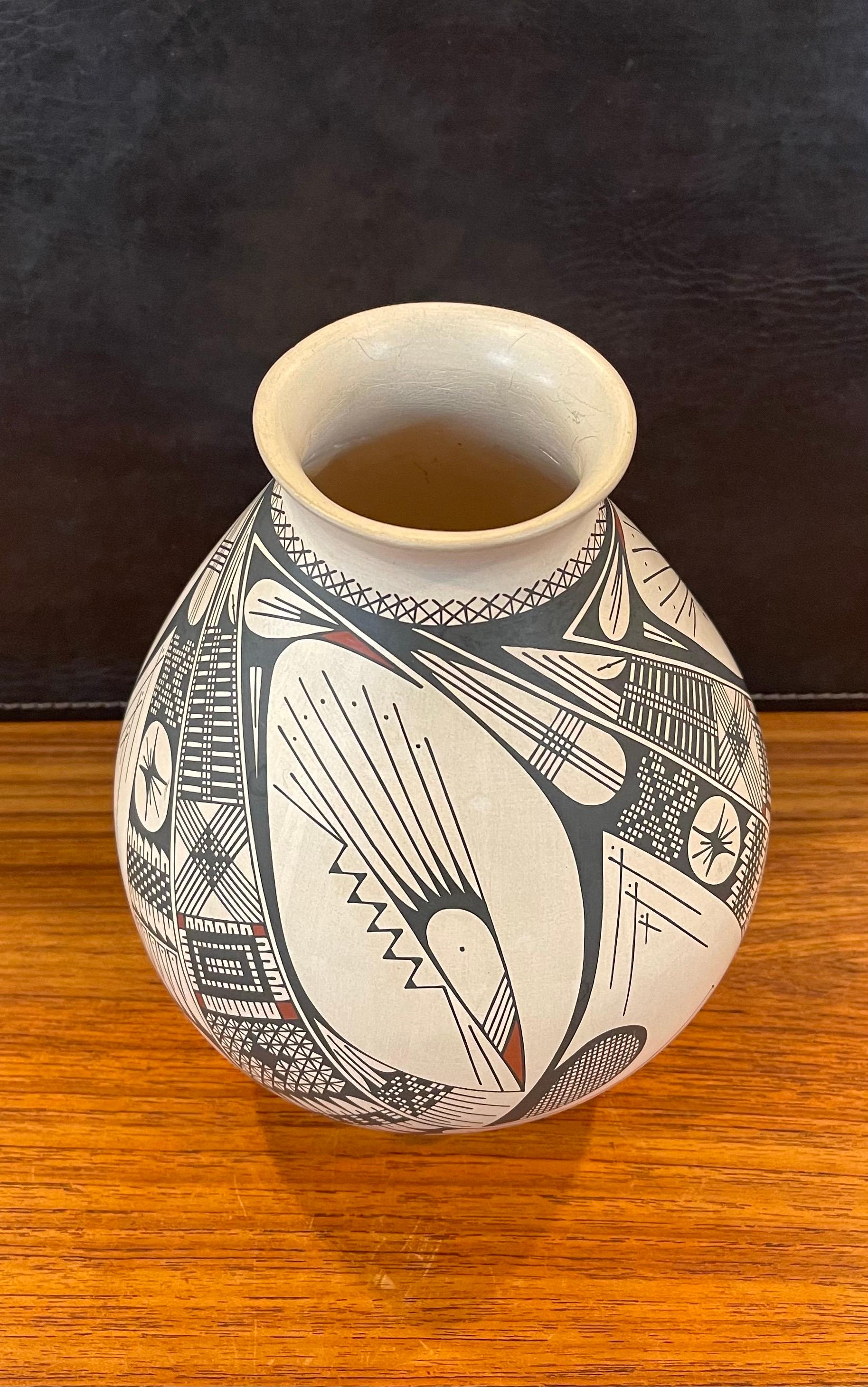 Polychromed Mata Ortiz Pottery Vase by Celia Veloz