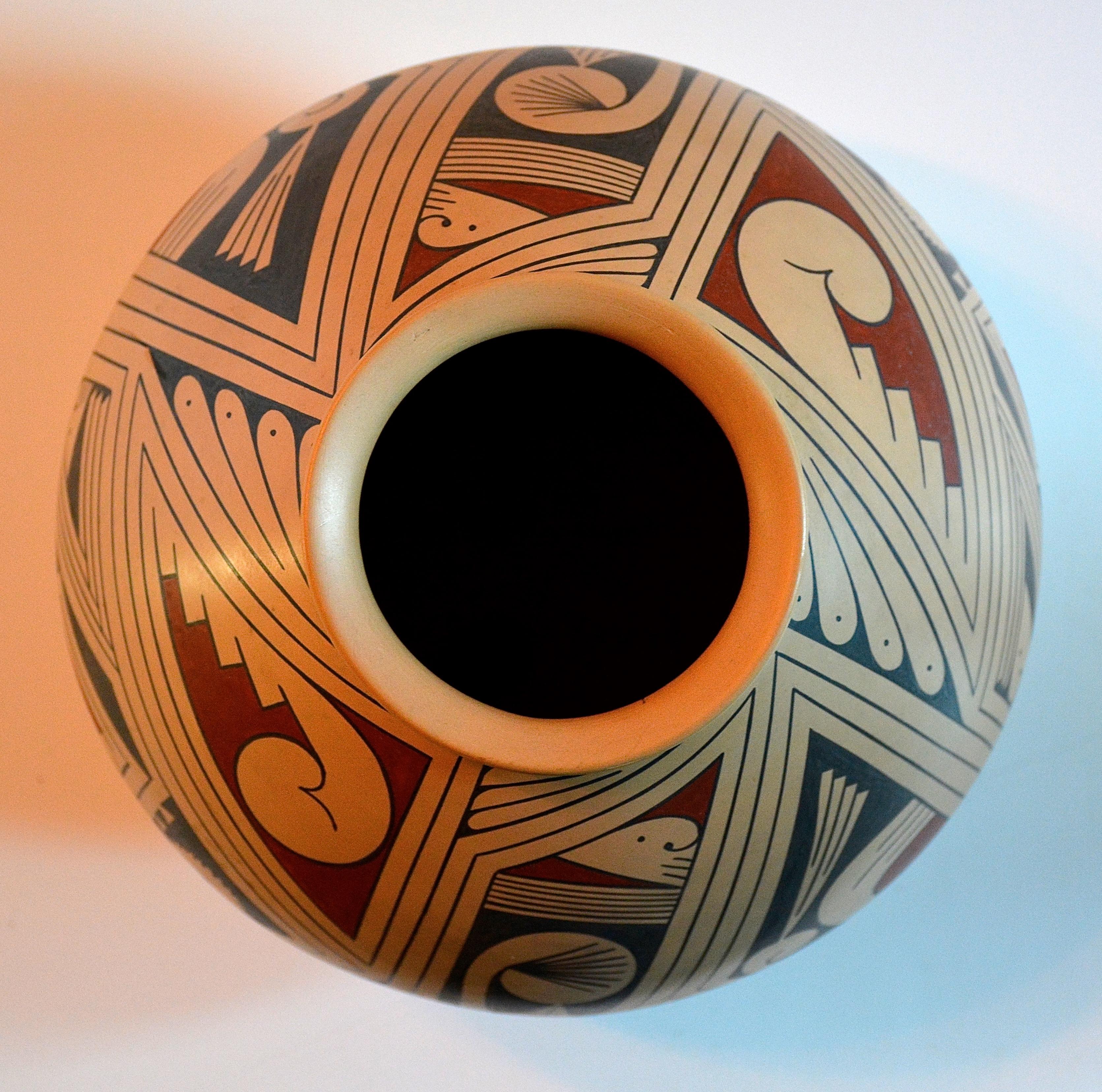 Mata Ortiz-Keramikgefäß von Pilo Mora, 1990 im Zustand „Gut“ im Angebot in Los Angeles, CA