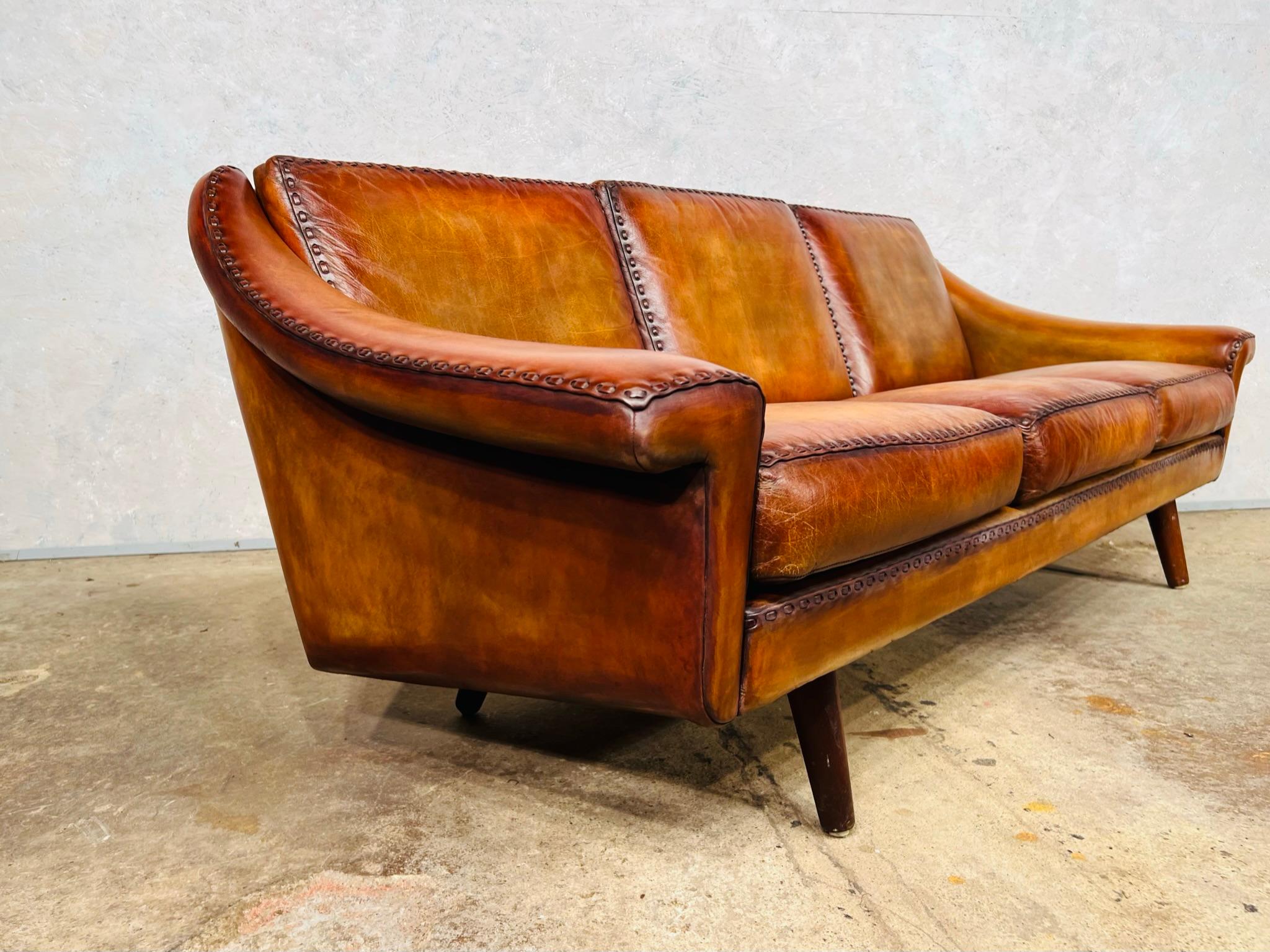 Matador Sofas by Aage Christiansen for Eran dating 1960s.

A great design and shape, Aage Christiansen took the inspiration from a Matadors hat, the quality and craftsmanship is exceptional with comfortable edge sewn cushions.

Viewings welcome at