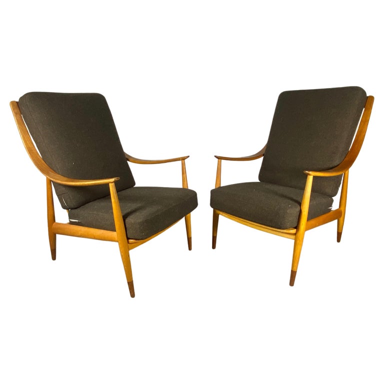 Match Ed Pair , Peter Hvidt and Orla MølgaardNielsen Long Chair's