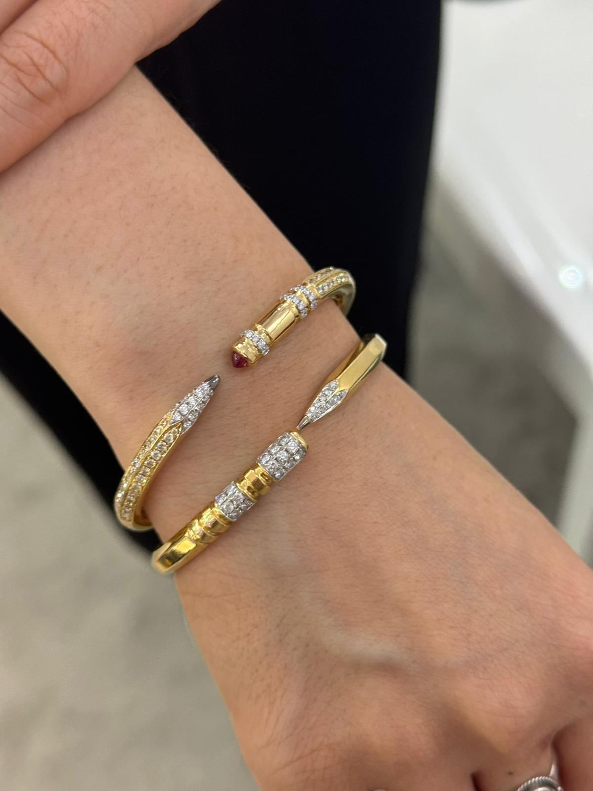 Bracelet en or jaune 18 carats Objects for Objects noirs et blancs avec diamants en vente 1