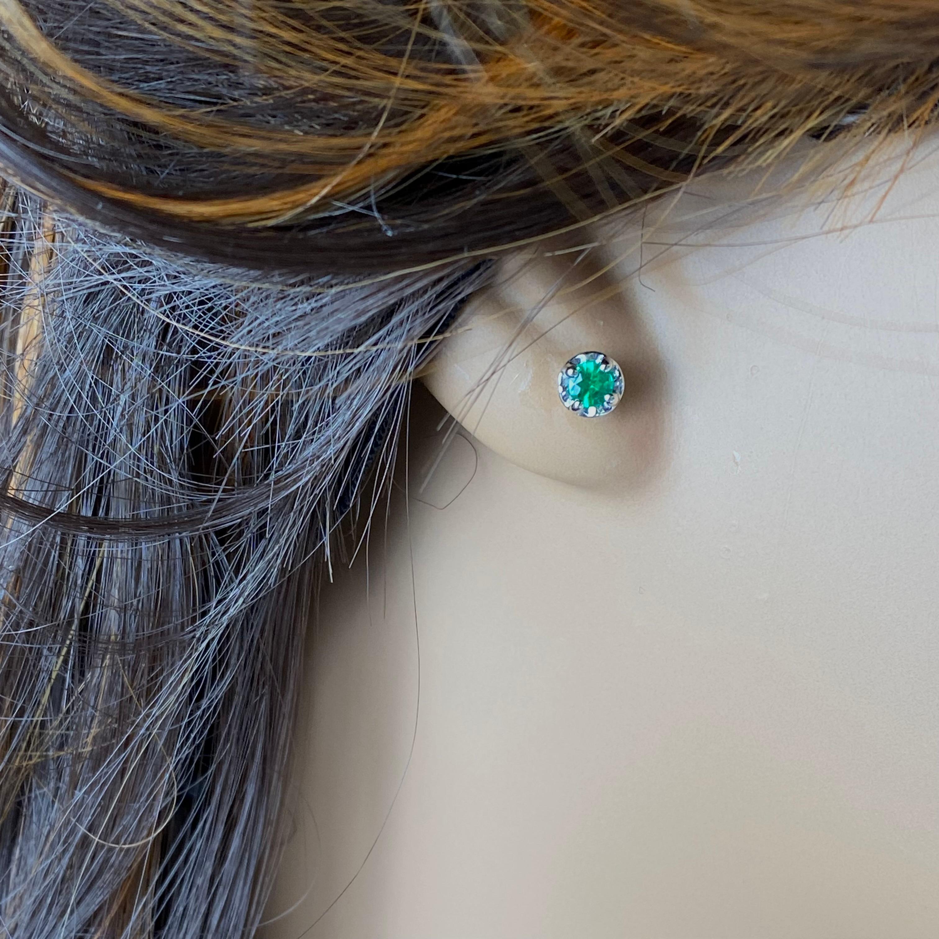 Matched Emerald 0.25 Inch Scalloped Bezel Set White Gold 0.19 Inch Stud Earrings For Sale 2