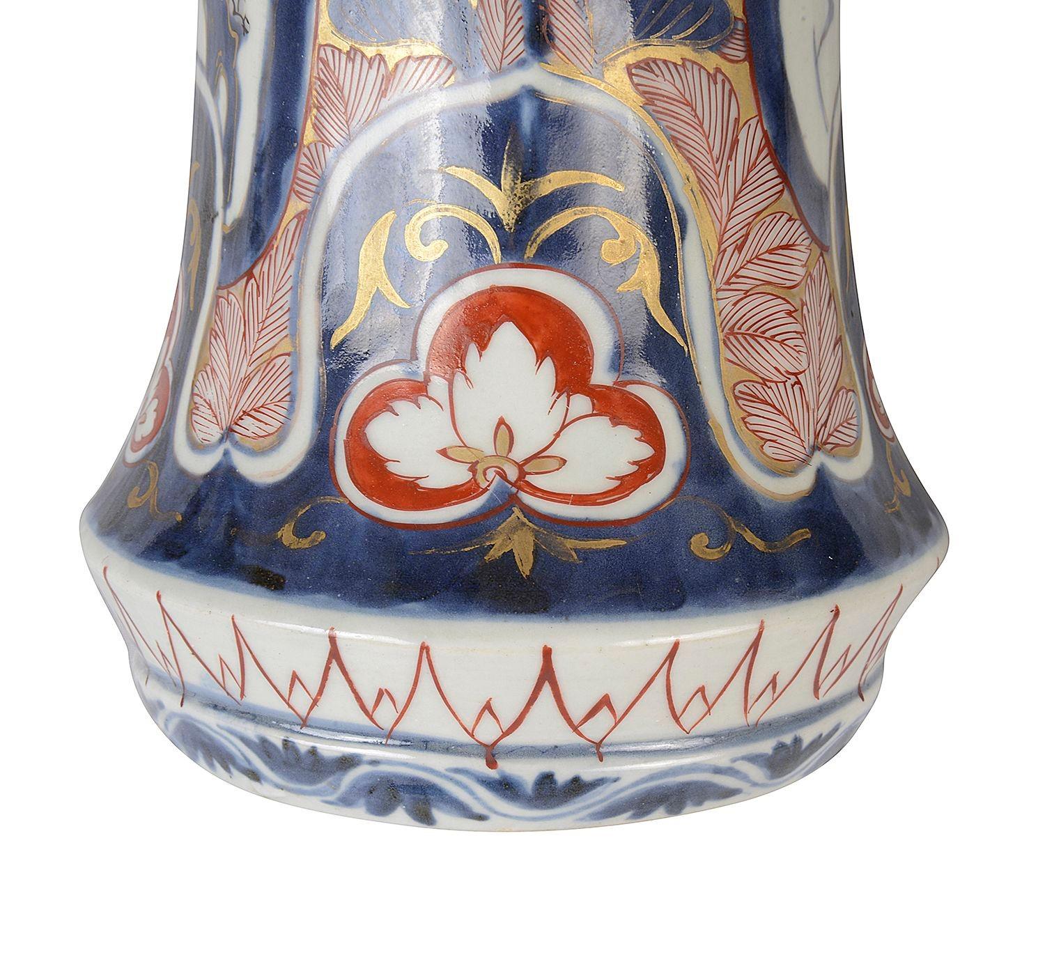 Paire de vases/lampes assortis Arita Imari japonais du 18ème siècle Bon état à Brighton, Sussex