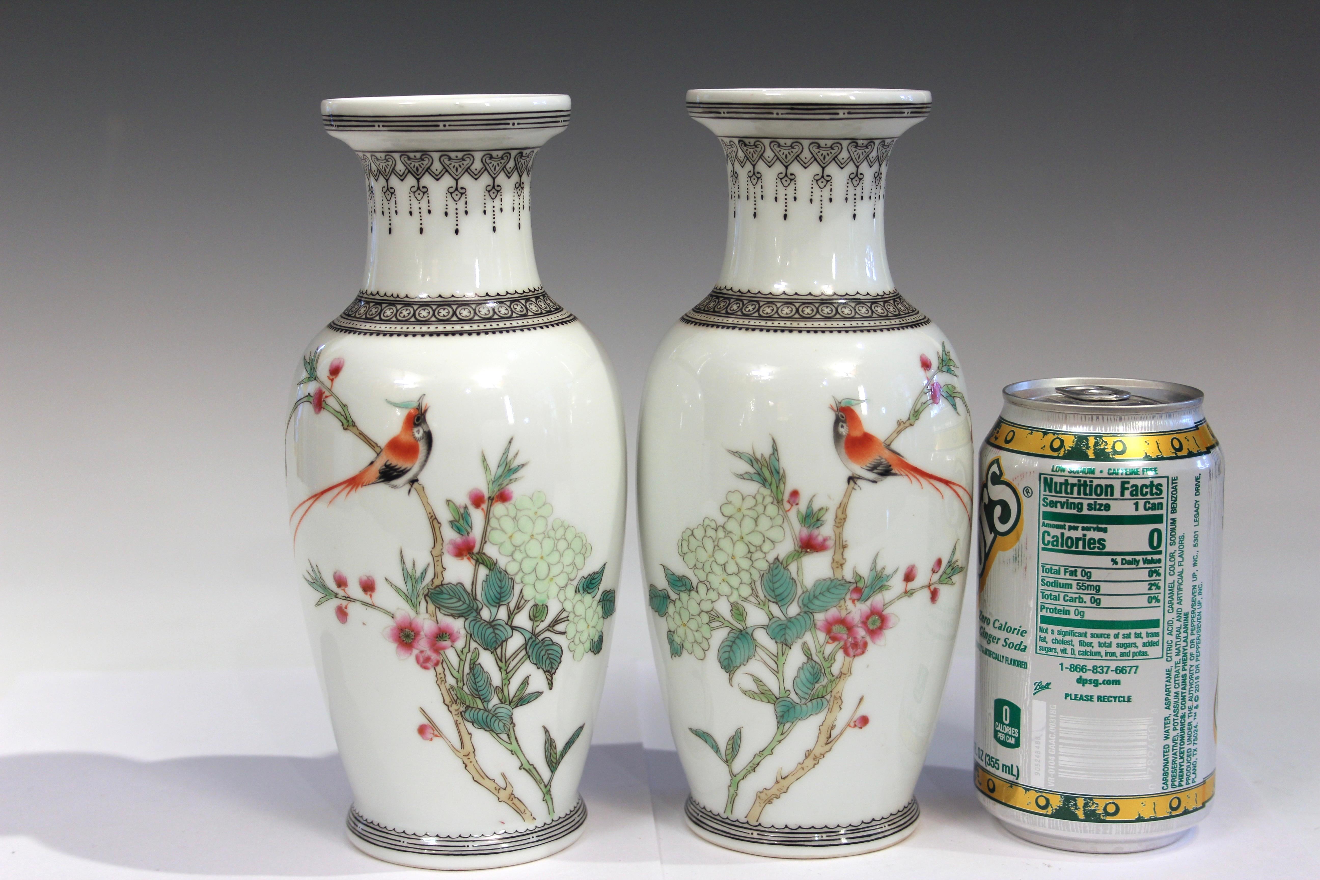 Matched Pair Chinese Porcelain Jingdezhen Zhi Mark Famille Rose Export Vases For Sale 4