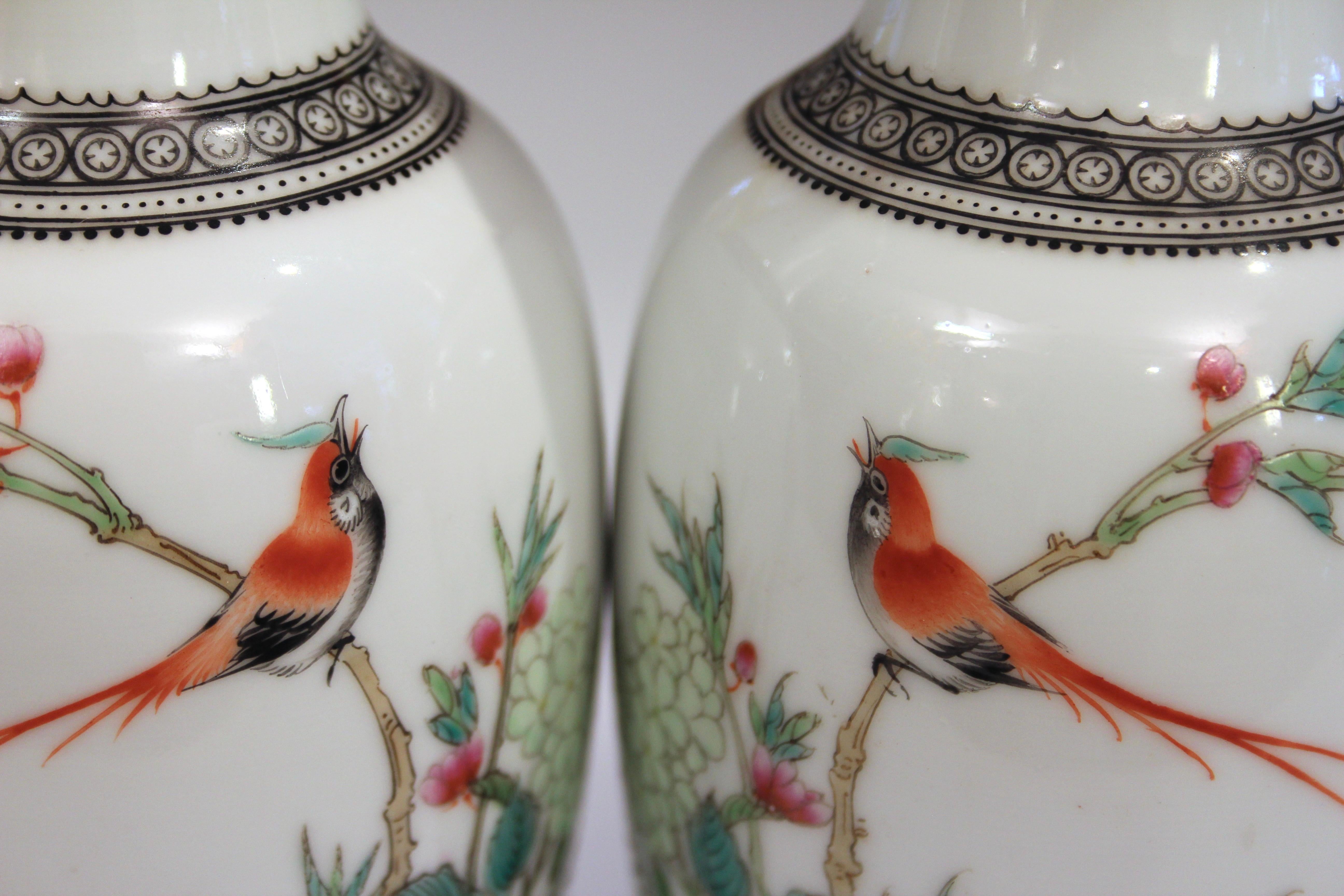 Late 20th Century Matched Pair Chinese Porcelain Jingdezhen Zhi Mark Famille Rose Export Vases For Sale