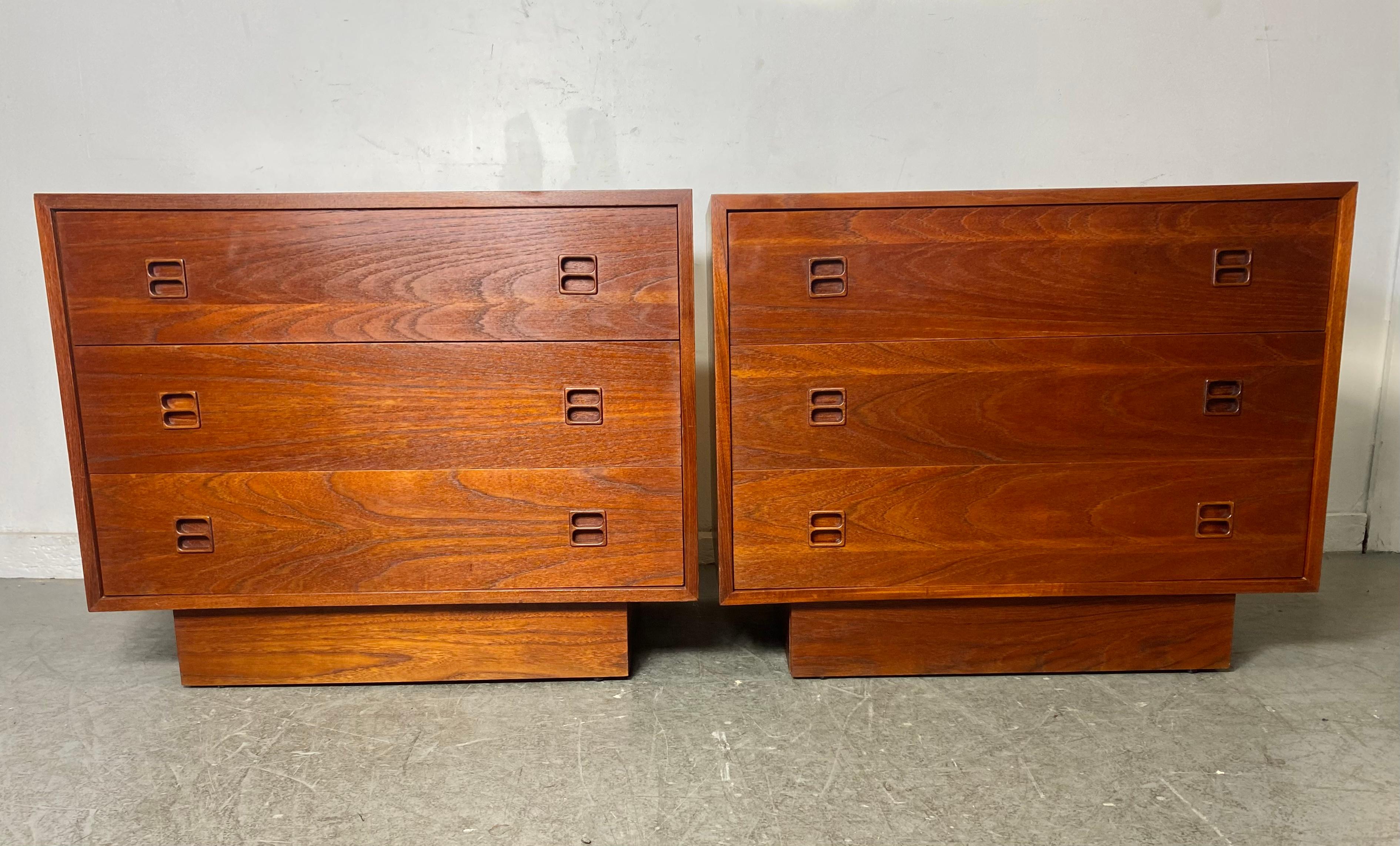 Stunning Matched Pair Danish Modern Teak 3-drawer chests or nite stands..Superior quality and construction,, Dovetail drawers..Richly grained wood.. Beautiful original finish ,,patina..Hand deliveryt avail to nEW yORK cITY OR ANYWHERE EN ROUTE FROM