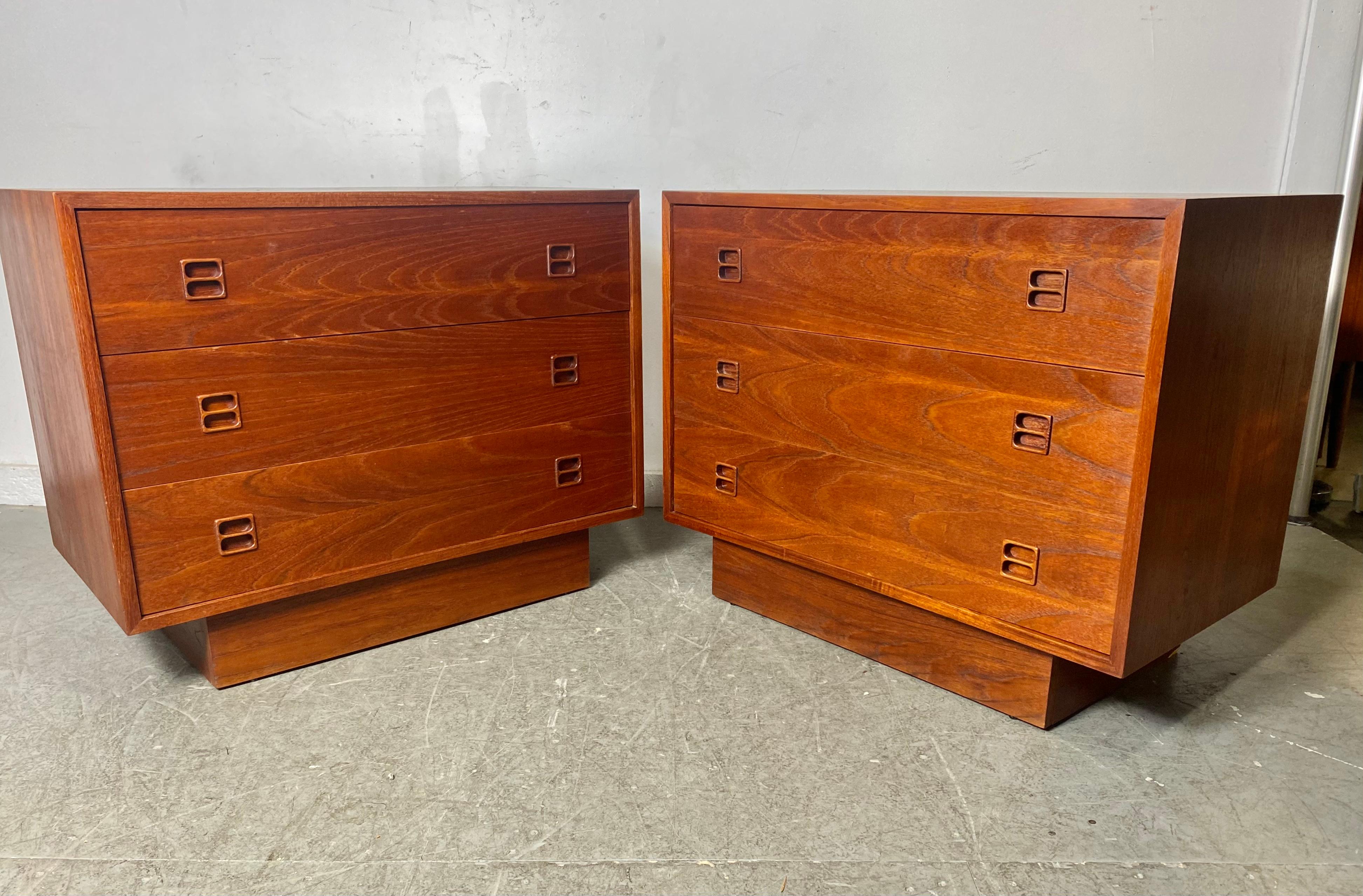 Matched Pair Danish Modern Teak 3-Drawer Chests/ Nite Stands In Good Condition For Sale In Buffalo, NY