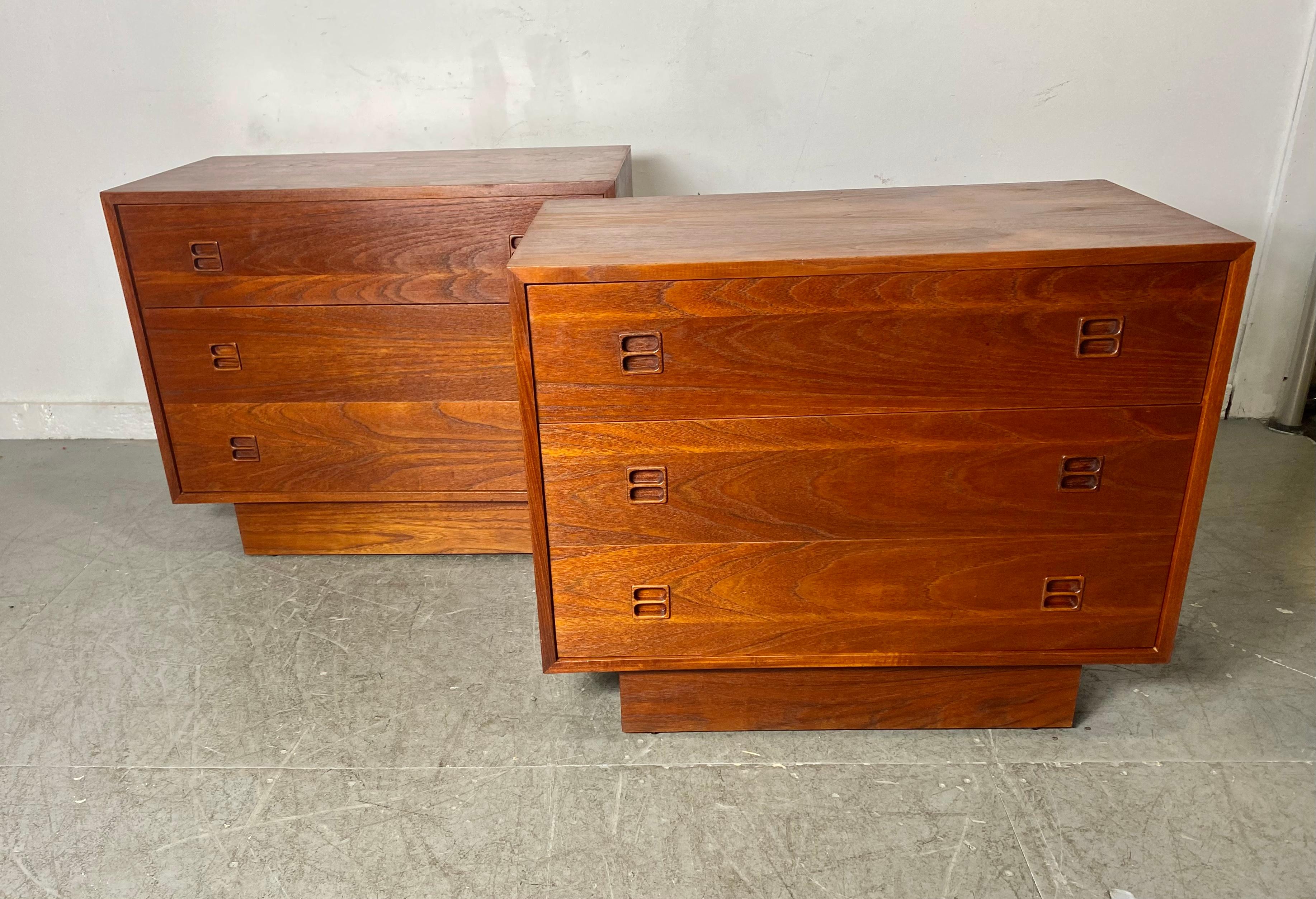 Matched Pair Danish Modern Teak 3-Drawer Chests/ Nite Stands For Sale 2