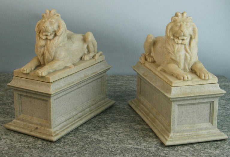 3-1090 Matched pair Lion of Venice bookends /sculptures.