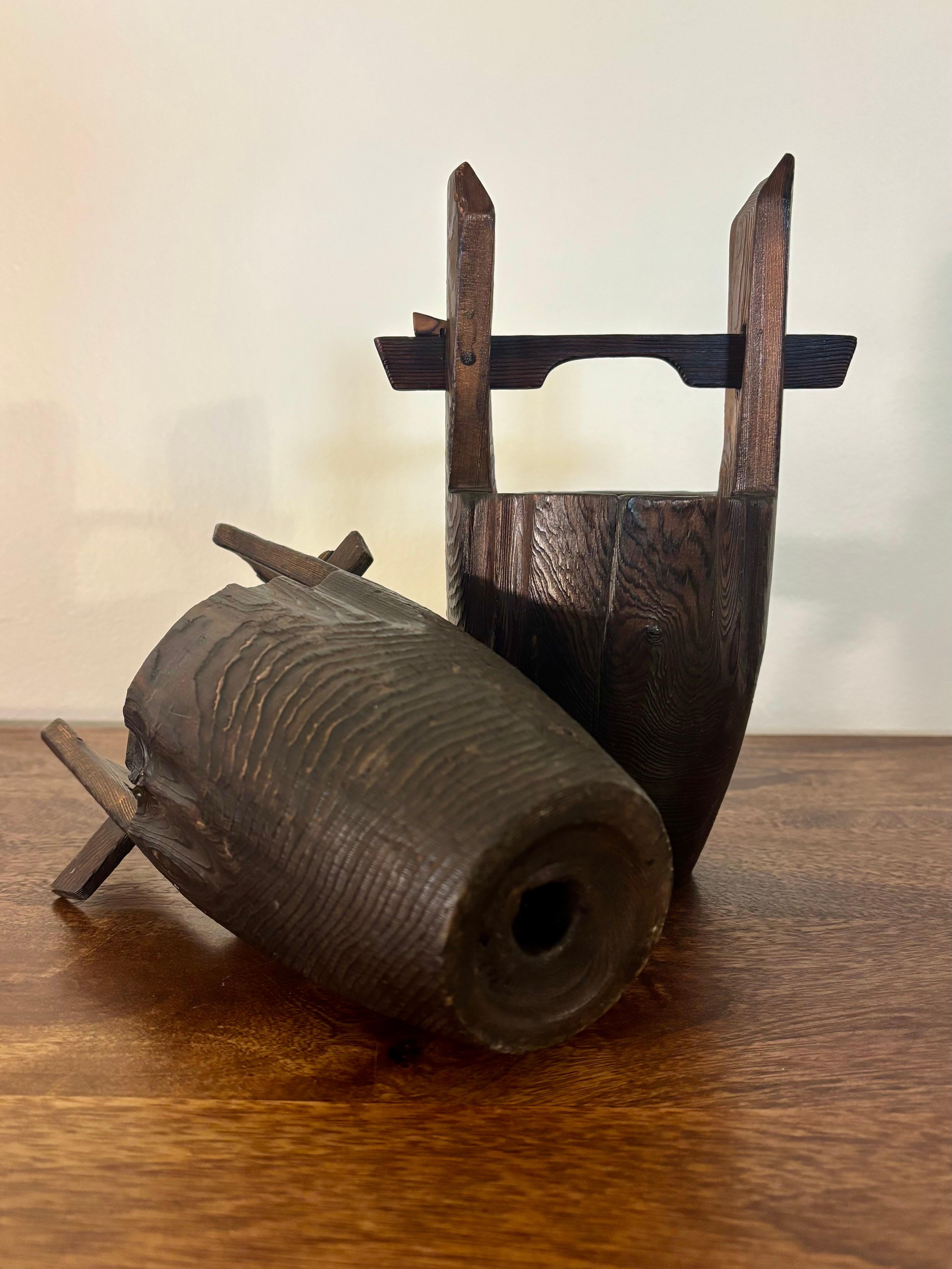 Giapponese Coppia di vasi antichi giapponesi in legno Ikebana abbinata in vendita