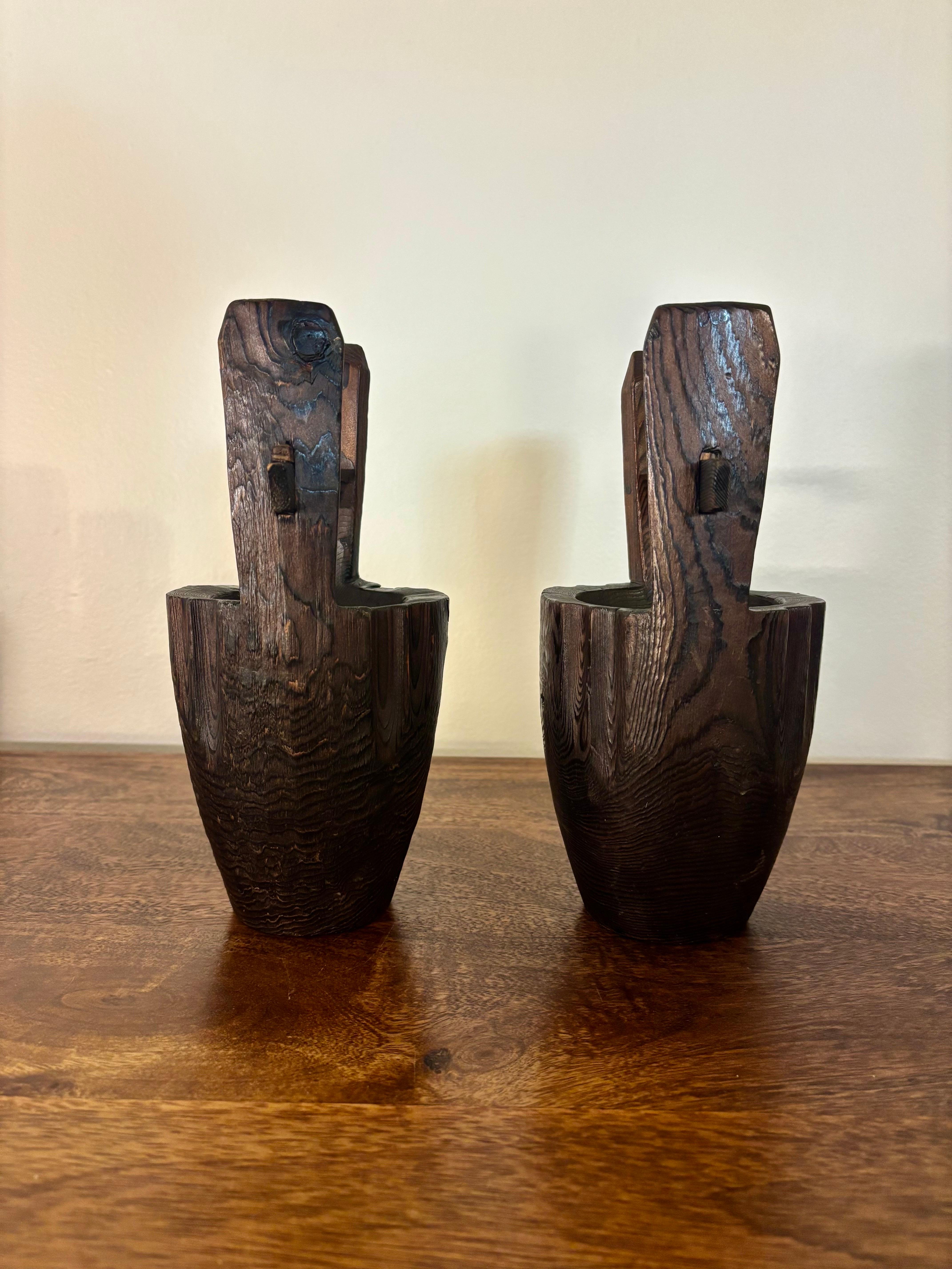 Coppia di vasi antichi giapponesi in legno Ikebana abbinata in vendita 1