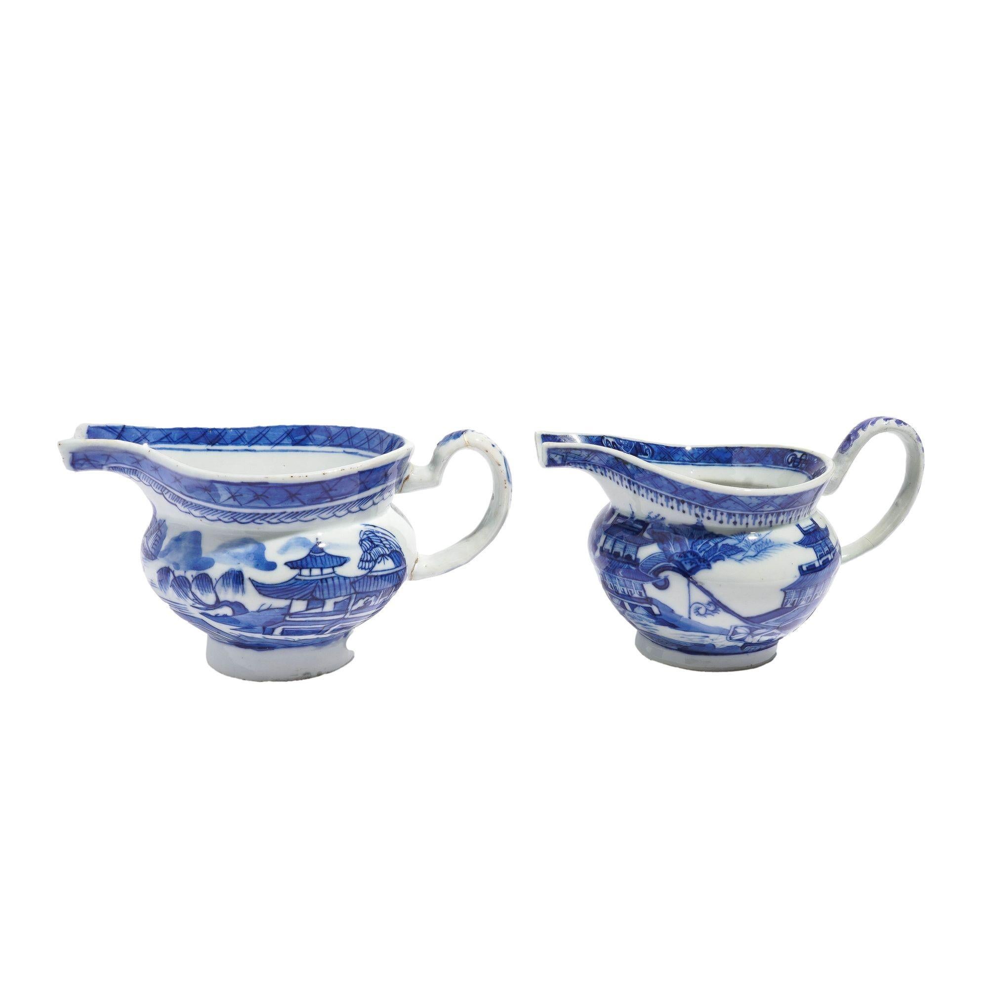 19th Century Matched pair of Chinese export porcelain pig snout creamers, c. 1820 For Sale