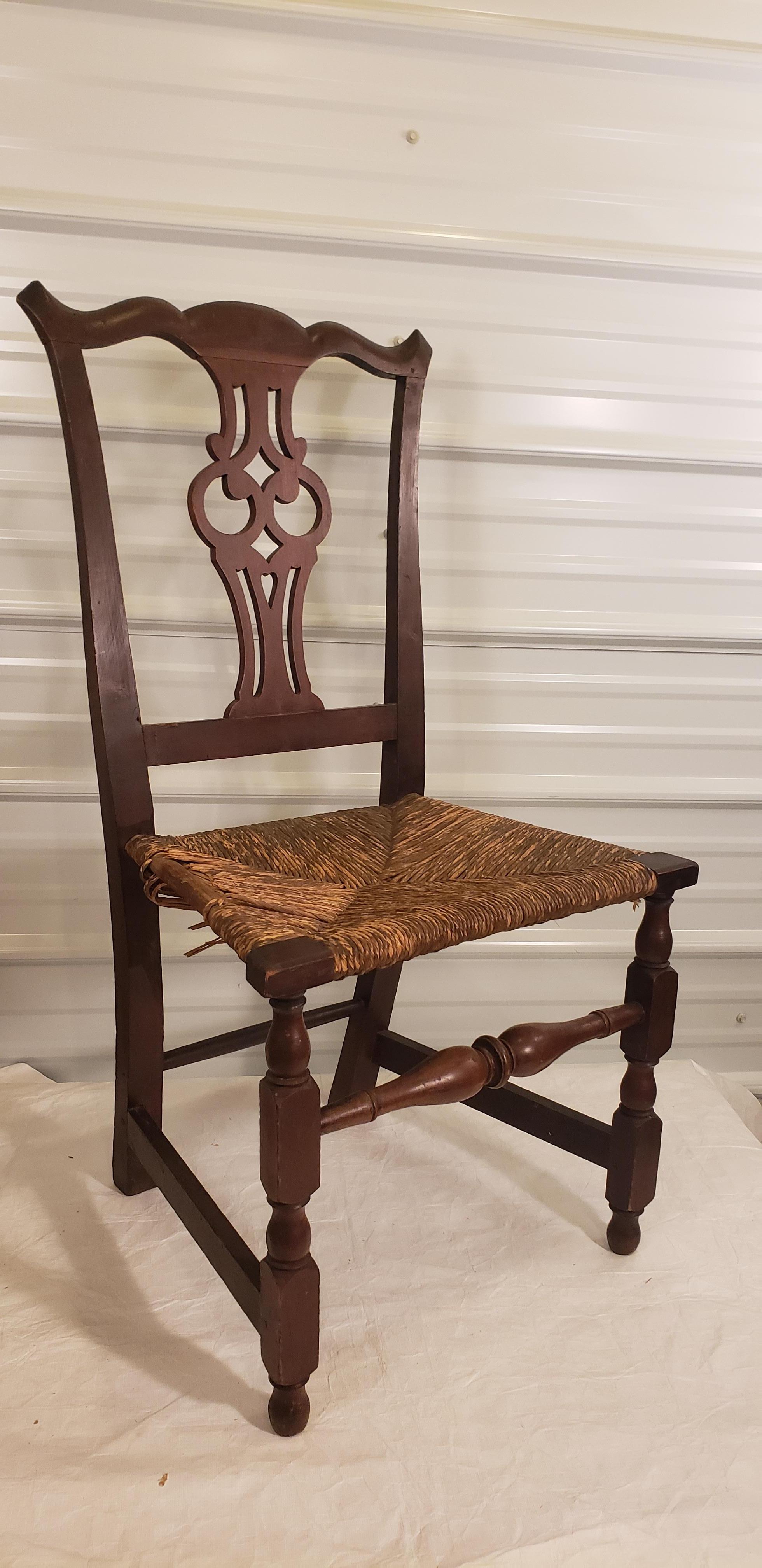 Matched Pair of Chippendale Side Chairs, Massachusetts, Mid 18th Century For Sale 2