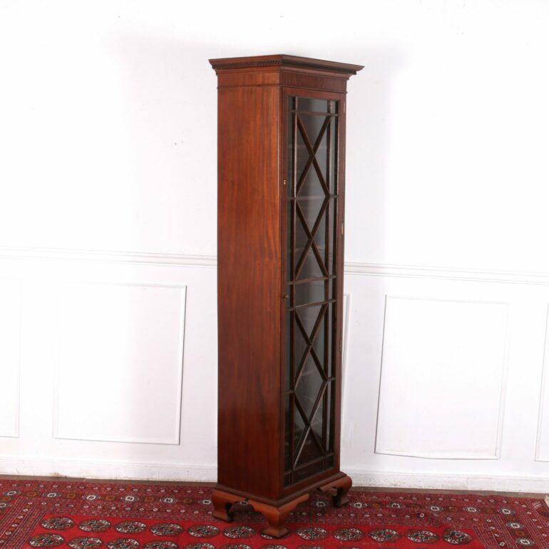 19th Century Matched Pair Of English Georgian Mahogany Early 19th C. Bookcases