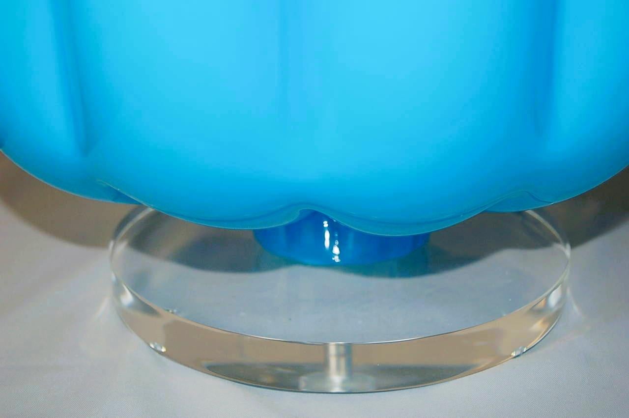 Paire d'énormes lampes 'Pomodoro' de Murano en bleu céruléen assorties Bon état - En vente à Smyrna, GA