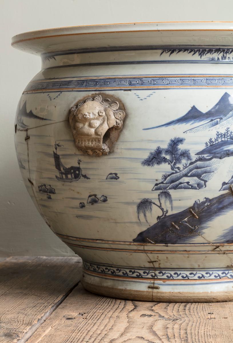 Matched Pair of Large Blue & White Chinese Fish Bowls or Jardinieres, 18th Cen In Good Condition In London, GB