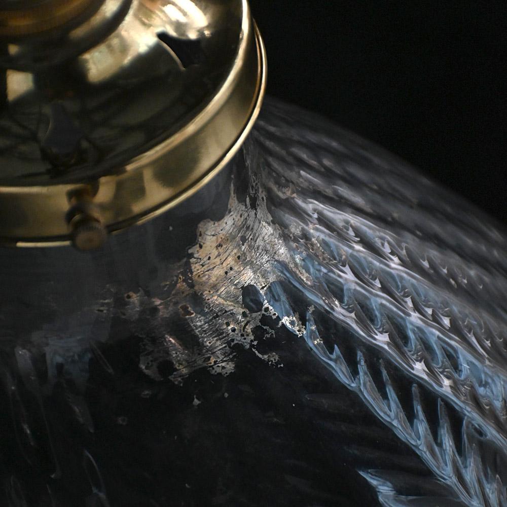 Coppia di lampade asimmetriche in vetro della metà del XX secolo in vendita 2