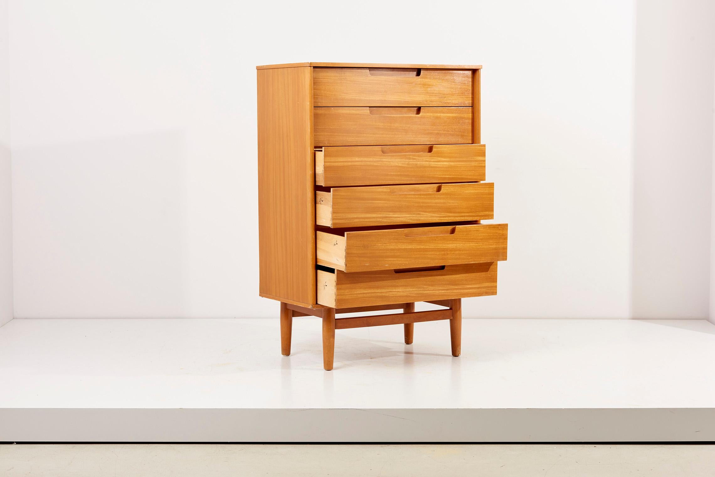 Matched Pair of Milo Baughman Dressers for Drexel, USA, 1950s 8