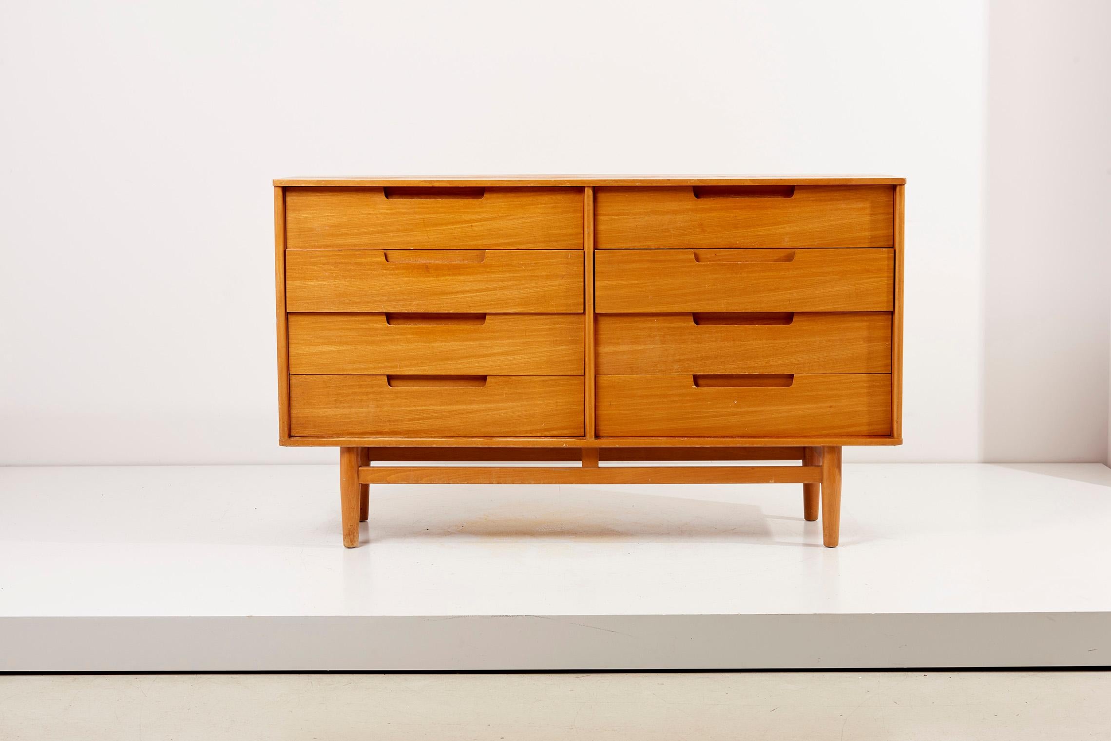 Matched pair of Milo Baughman Dressers for Drexel, USA 1950s. Both pieces have the same veneer and are in very good condition. Signed! The measurements given apply to the credenza. High Dresser: 46cm depth, 82cm width, 122cm height.