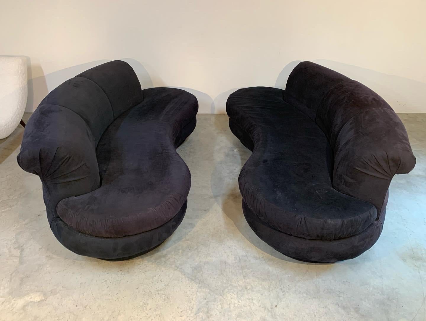 American Matched Pair of Curved Kidney Sofas Attributed to Kagan For Directional 