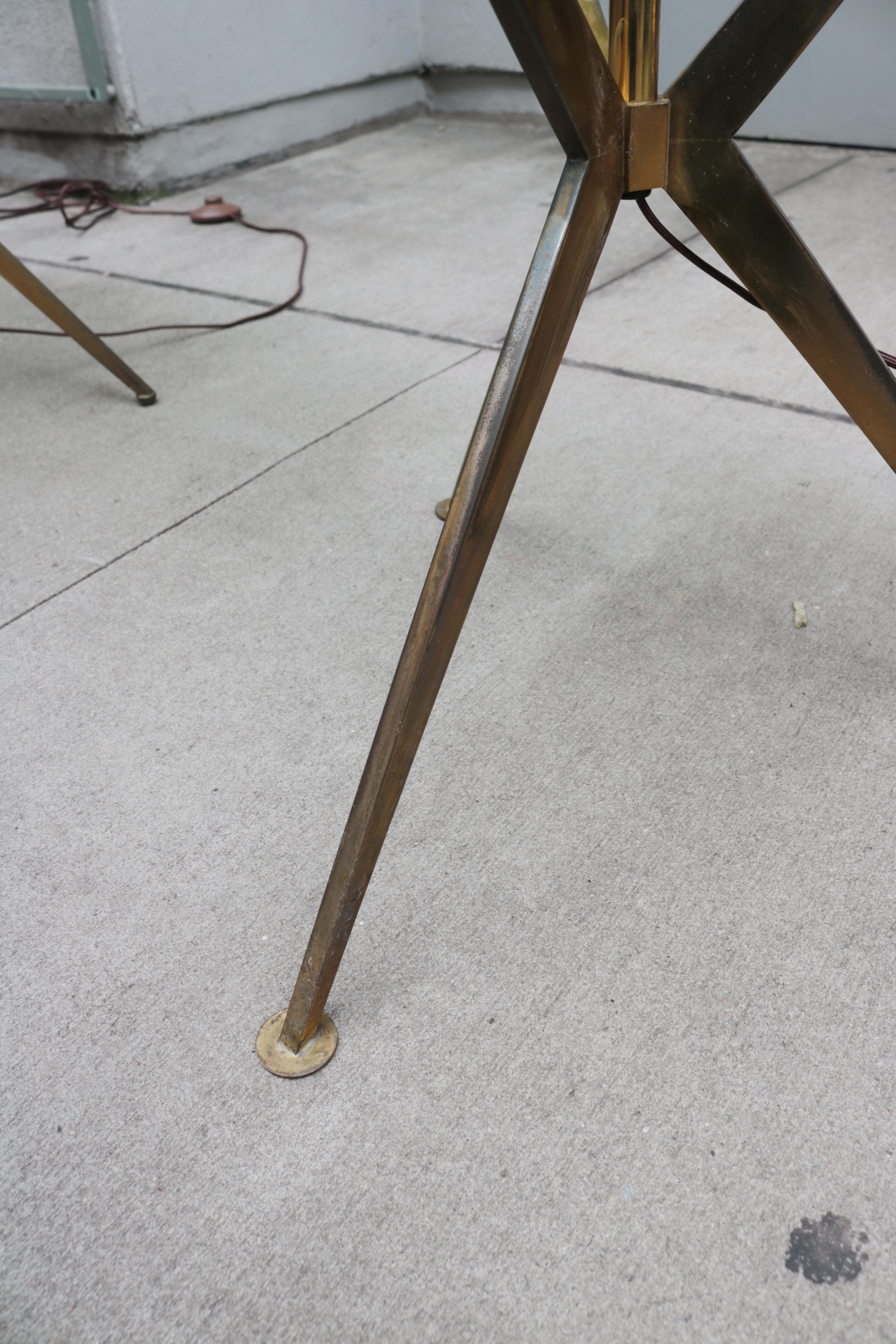 Mid-20th Century Matched Pair of Modernist Floor Lamp Tables Attributed to Paul McCobb