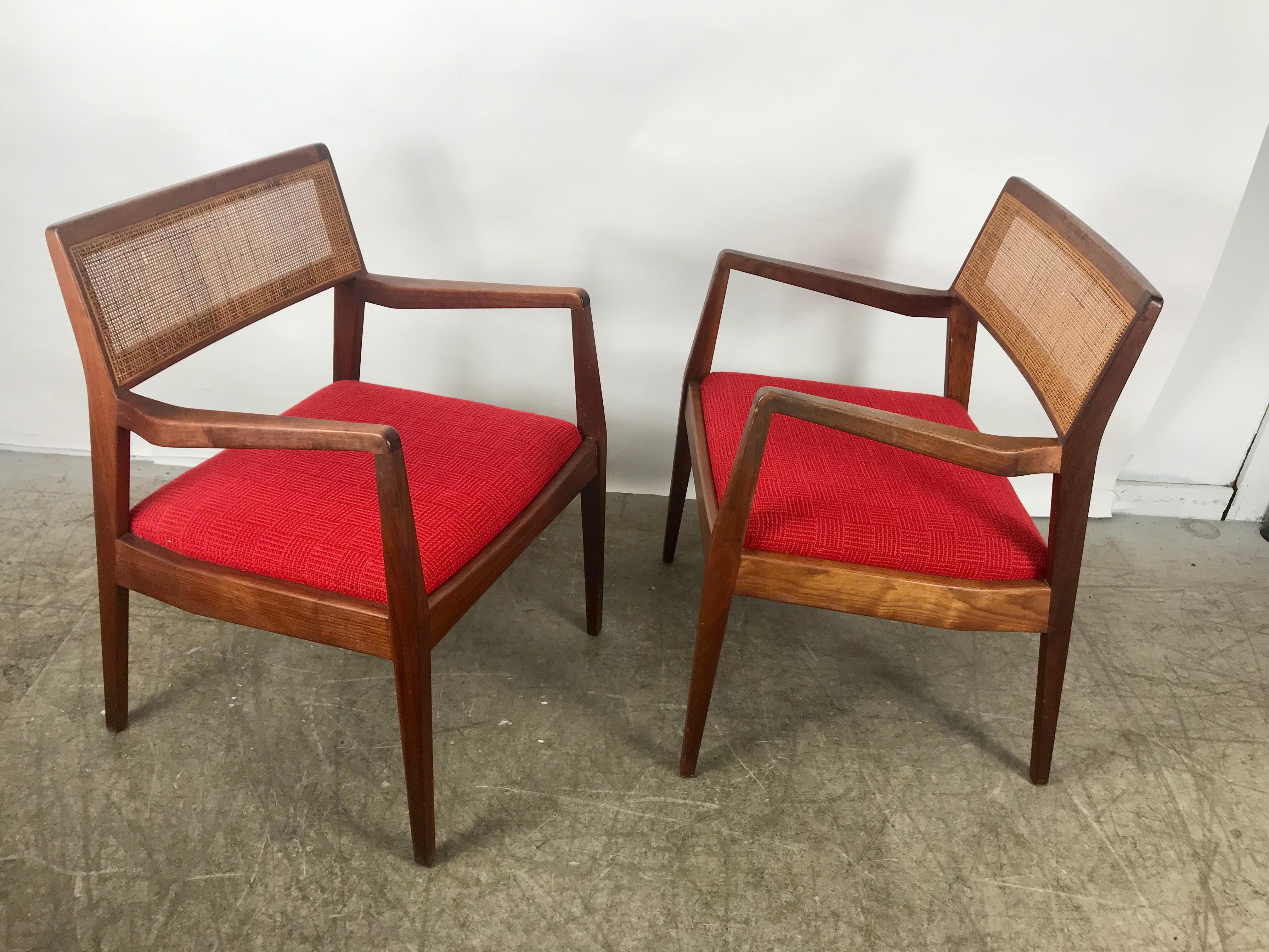 Mid-Century Modern Matched Pair of Modernist Jens Risom Walnut and Caned Back Lounge Chair