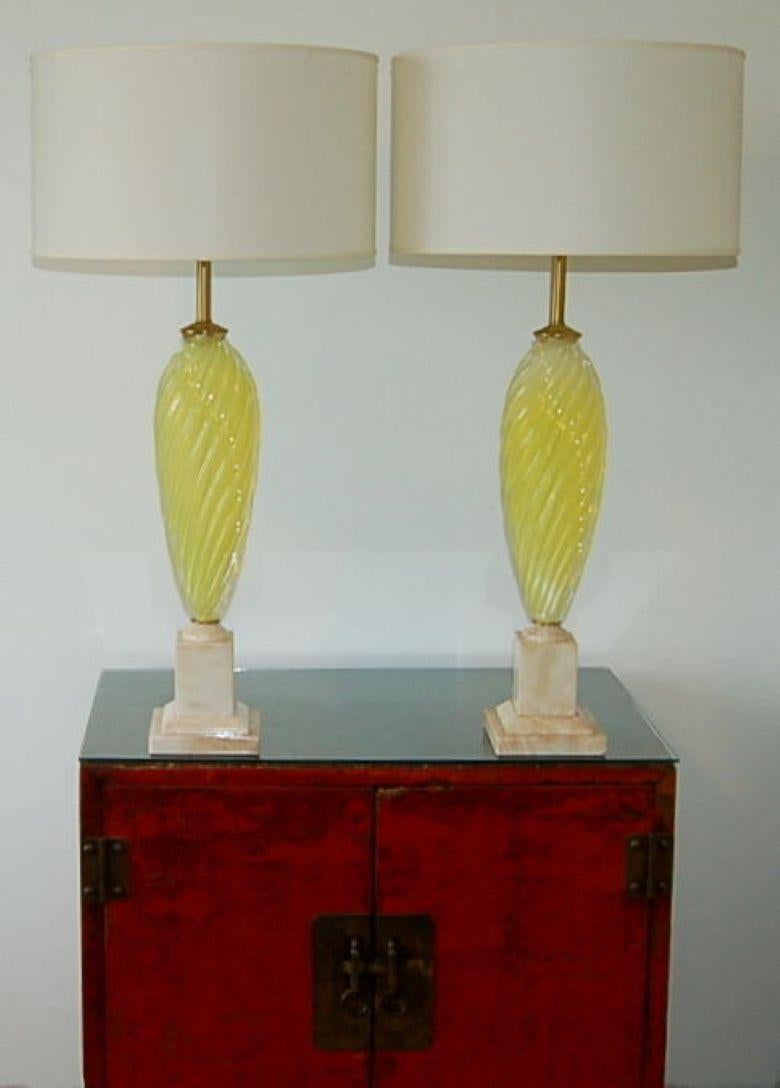 Mid-Century Modern Matched Pair of Seguso Lemon Yellow Opaline Murano Lamps For Sale