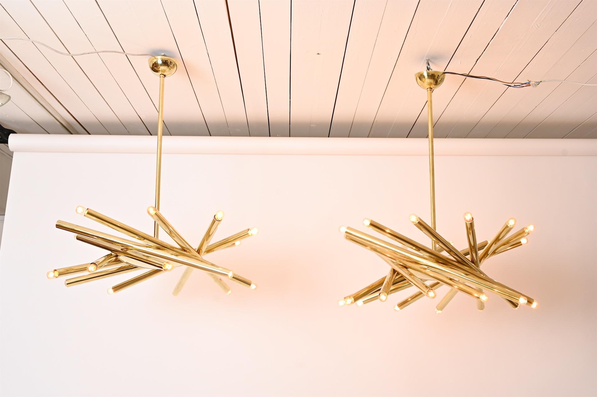 Mid-20th Century Matched Pair of Stilnovo Brass 24 Light and 18 Light Chandeliers, c1960