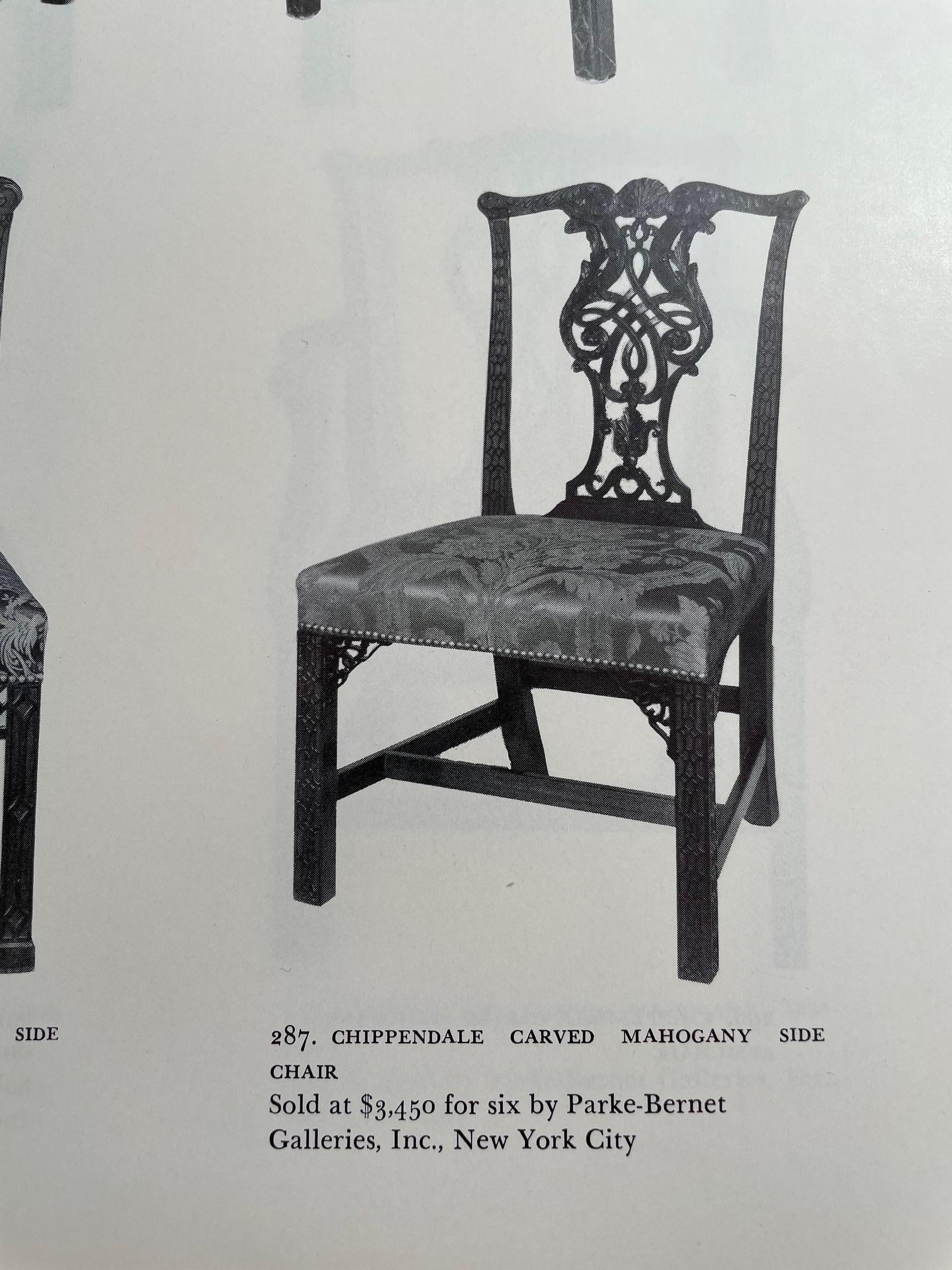 XVIIIe siècle Paire assortie de superbes fauteuils d'appoint Chippendale en acajou en vente