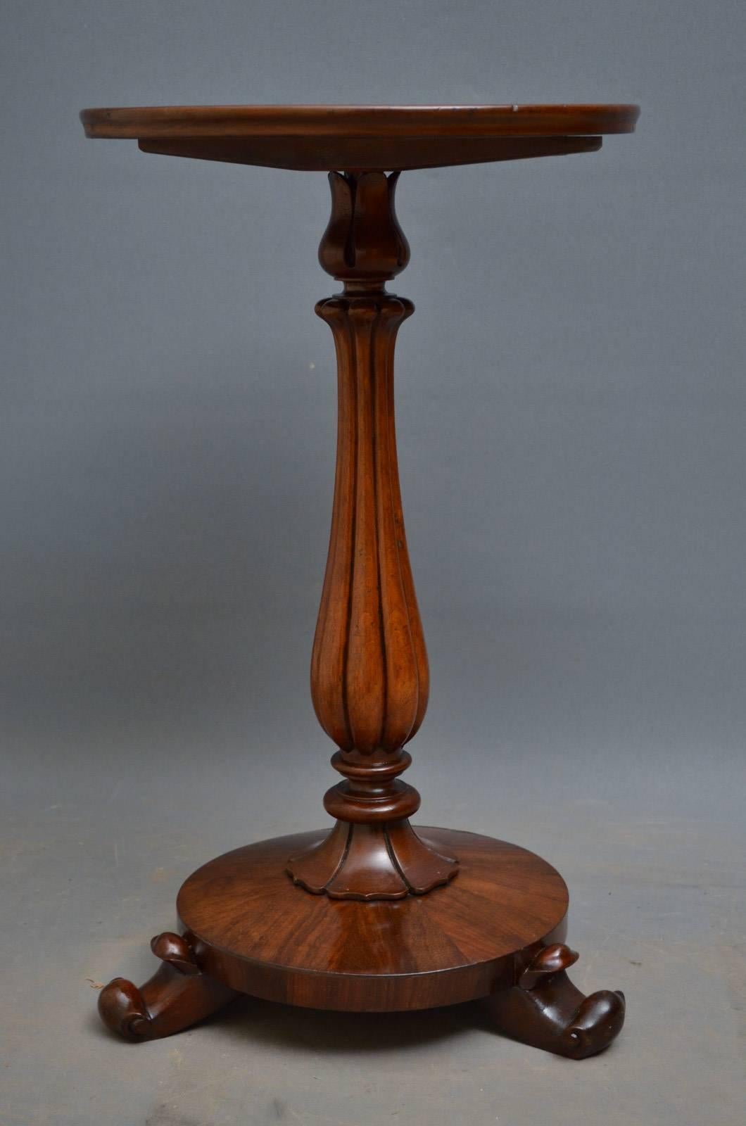 Mid-19th Century Matched Pair of William IV Mahogany Coffee Tables