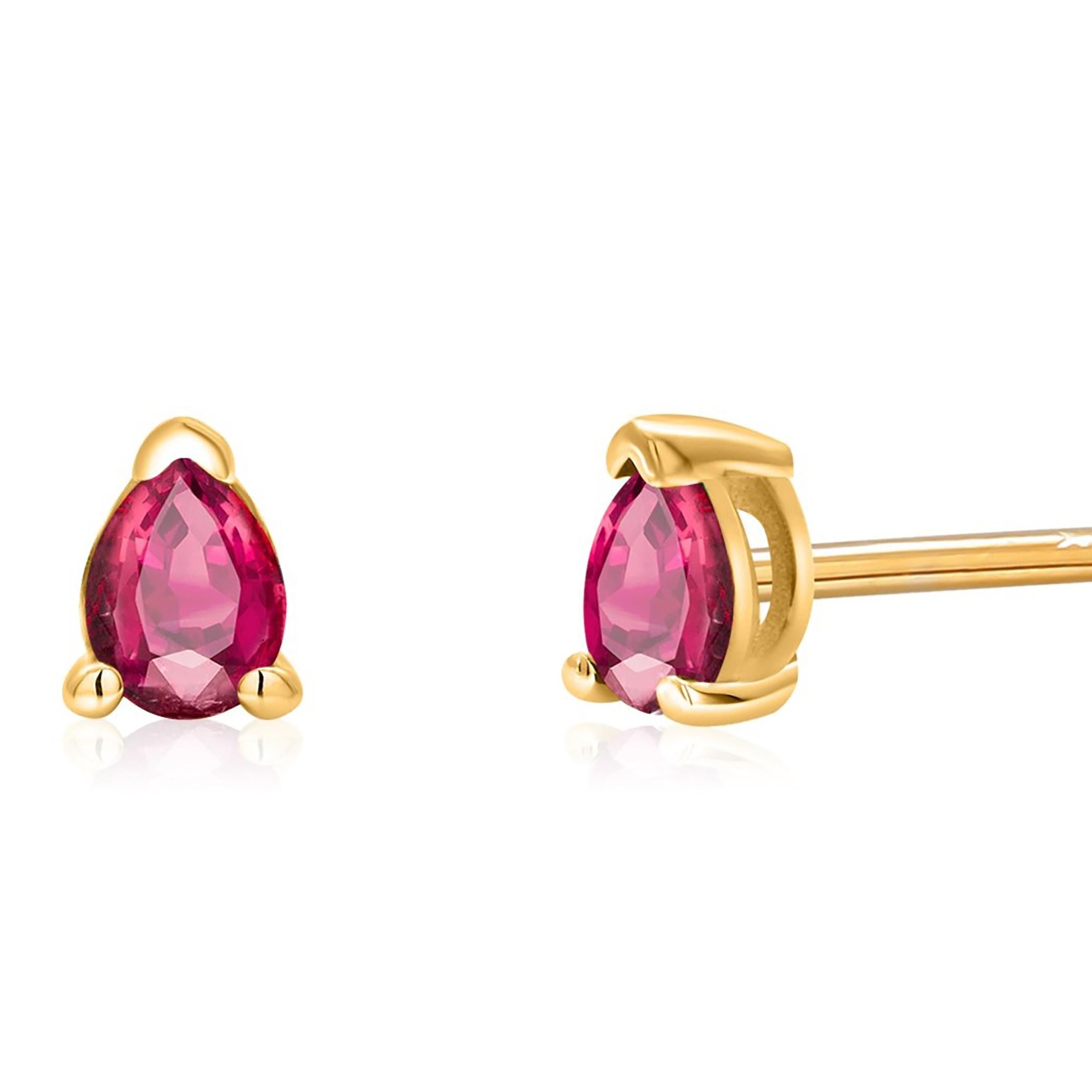 Matched Pair Pear Shaped Ruby 0.50 Carat Yellow Gold 0.20 Inch Stud Earrings In New Condition For Sale In New York, NY