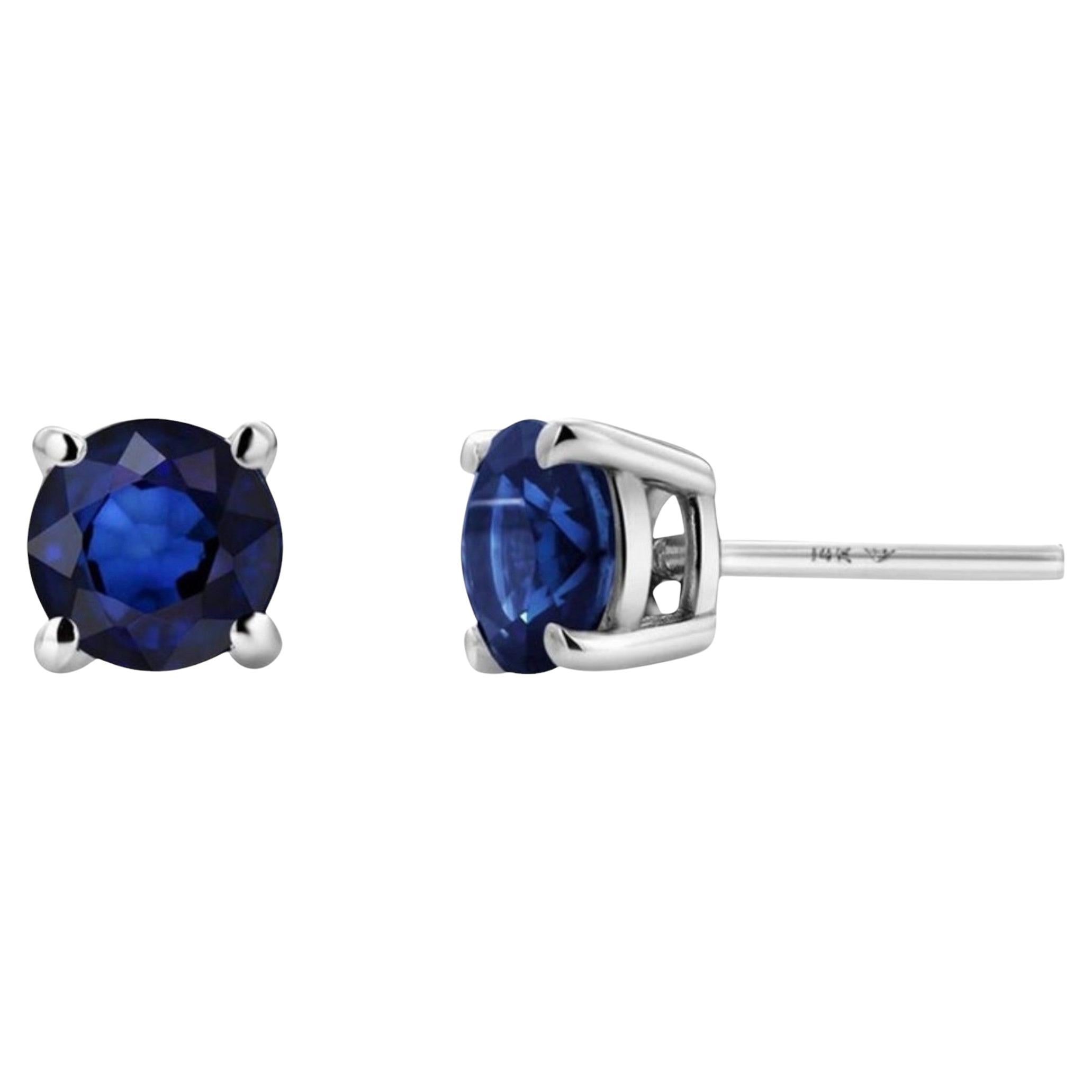 Clous d'oreilles larges assortis en or blanc 1,65 carat et saphirs ronds de 0,23 pouce