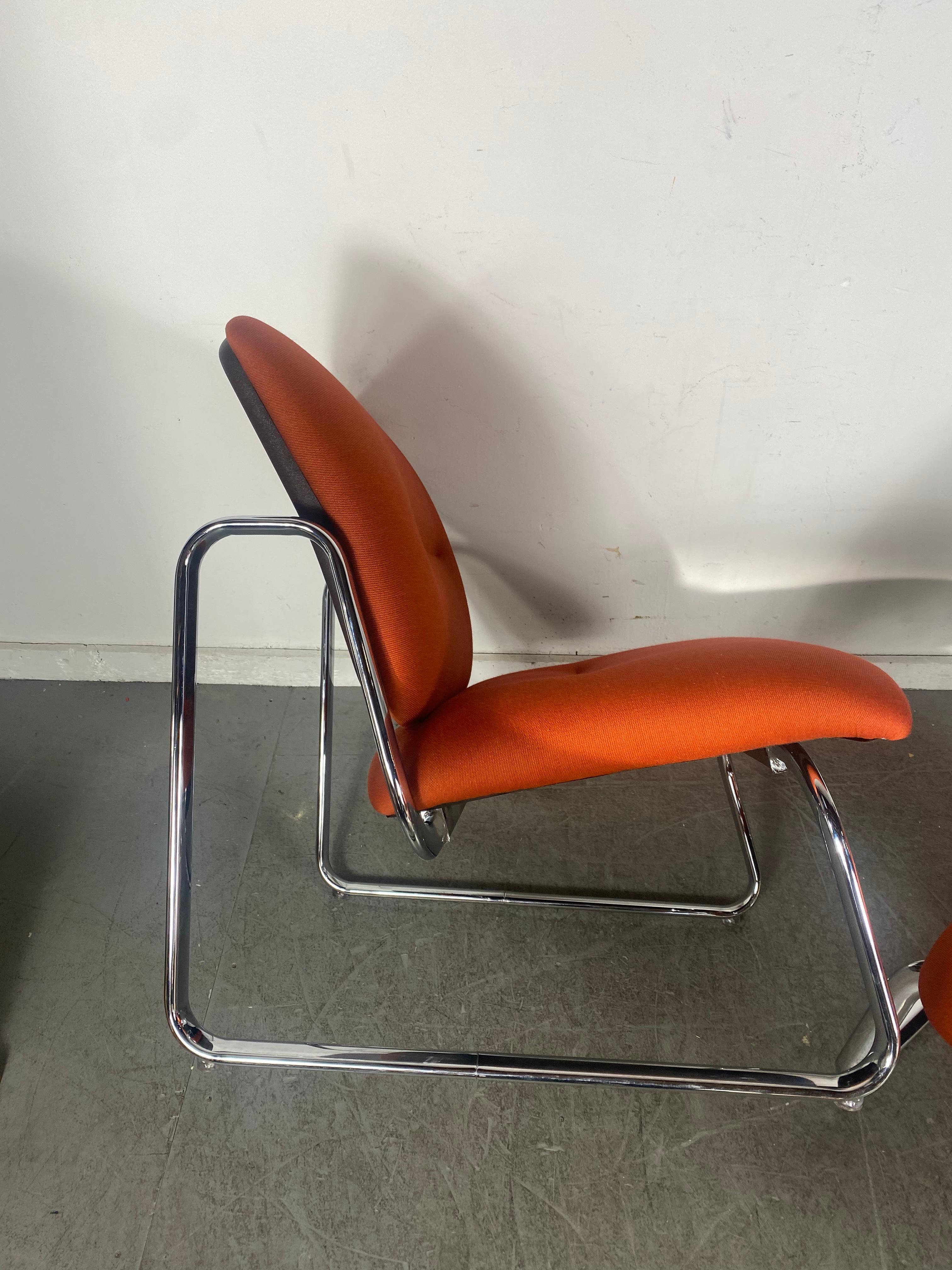 Fin du 20e siècle Paire de chaises longues modernistes de l'ère spatiale, Peter Protzmann/ Herman Miller en vente