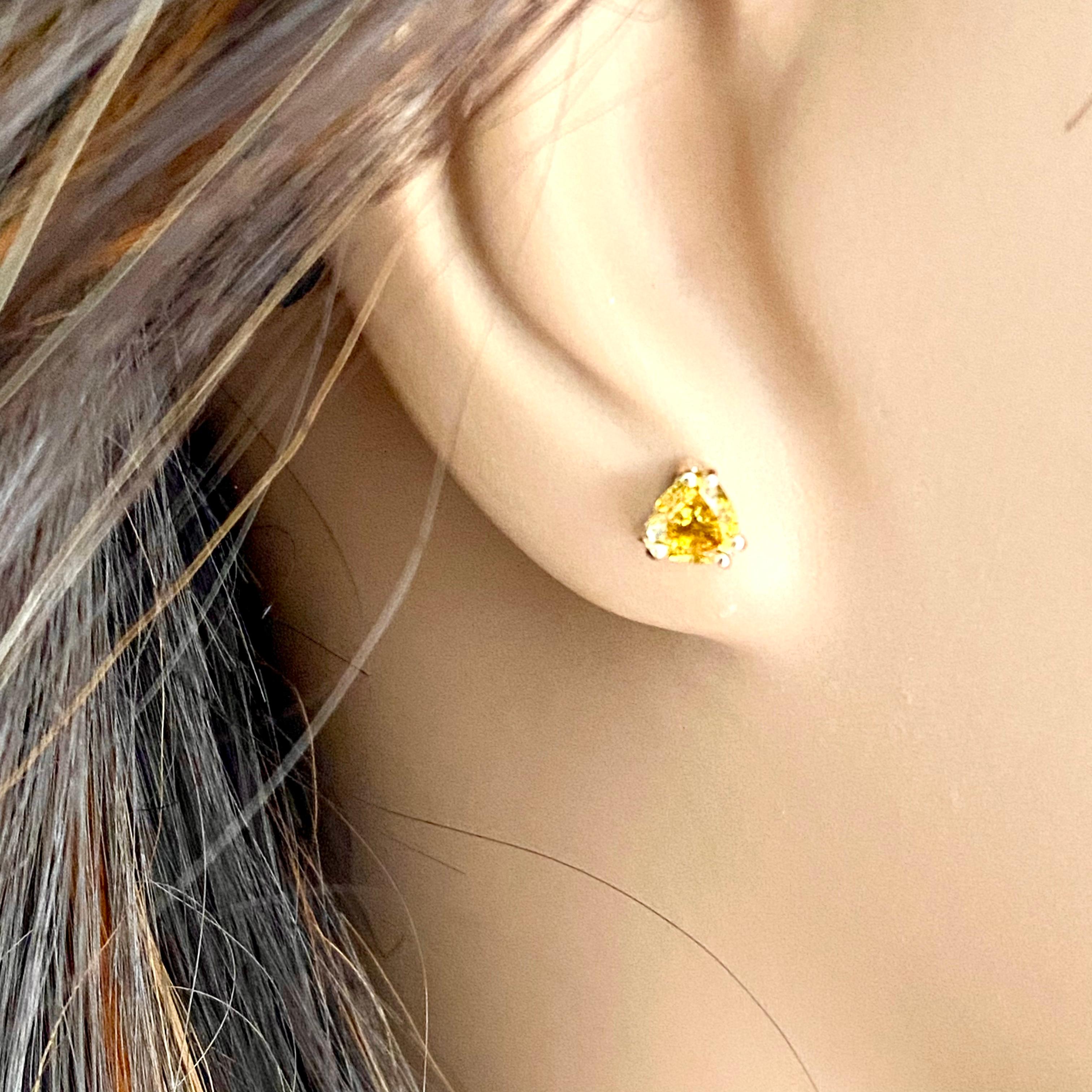 Trillion Cut Matched Triangle Shaped Ceylon Yellow Sapphire 0.90 Carat Gold Stud Earrings