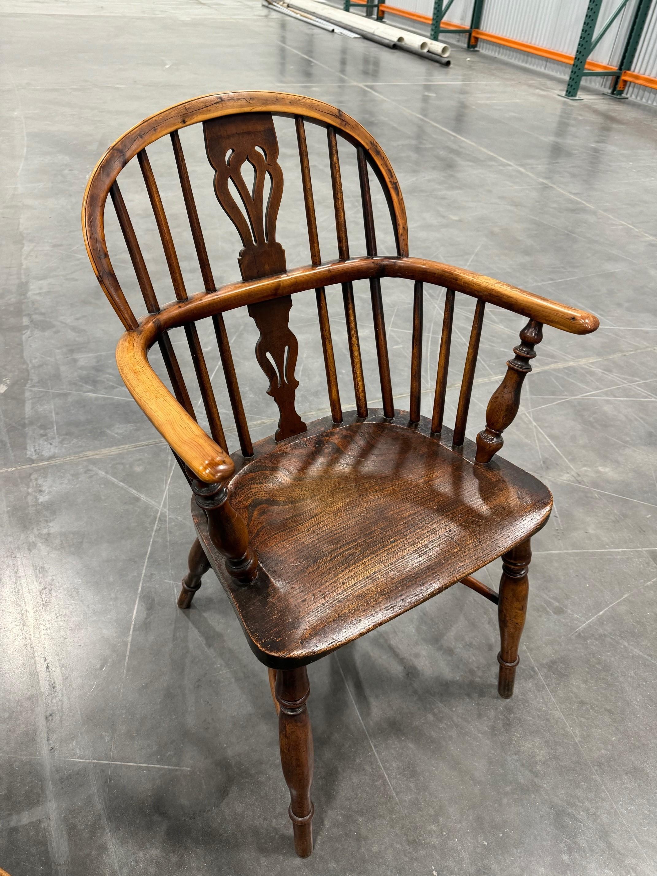 Matched Set of Two Early Low back Yew Wood Windsor Chairs For Sale 11