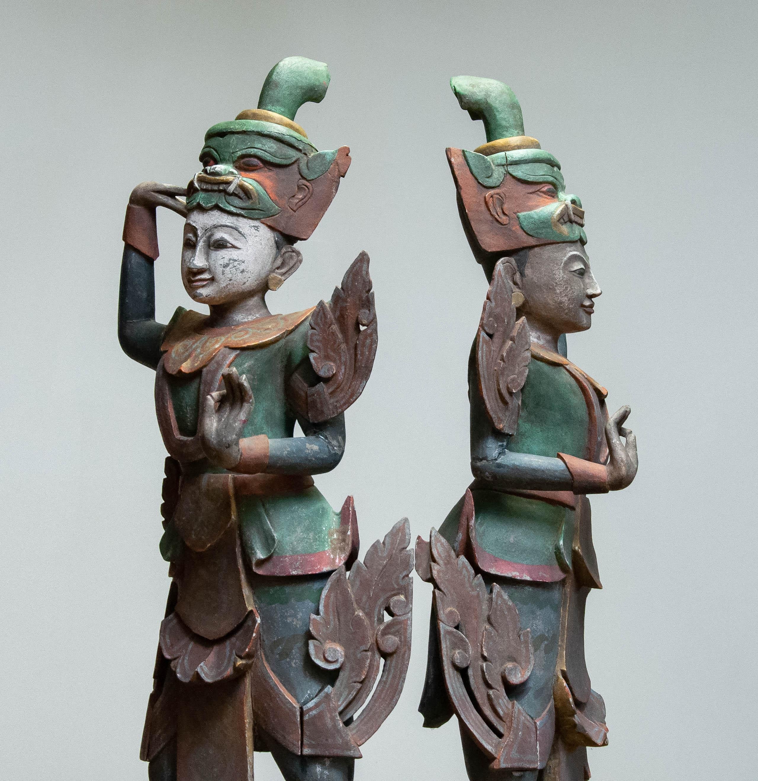 Matching Couple / Pair Large Polychromed Burmese Nat Temple Dancers en vente 6