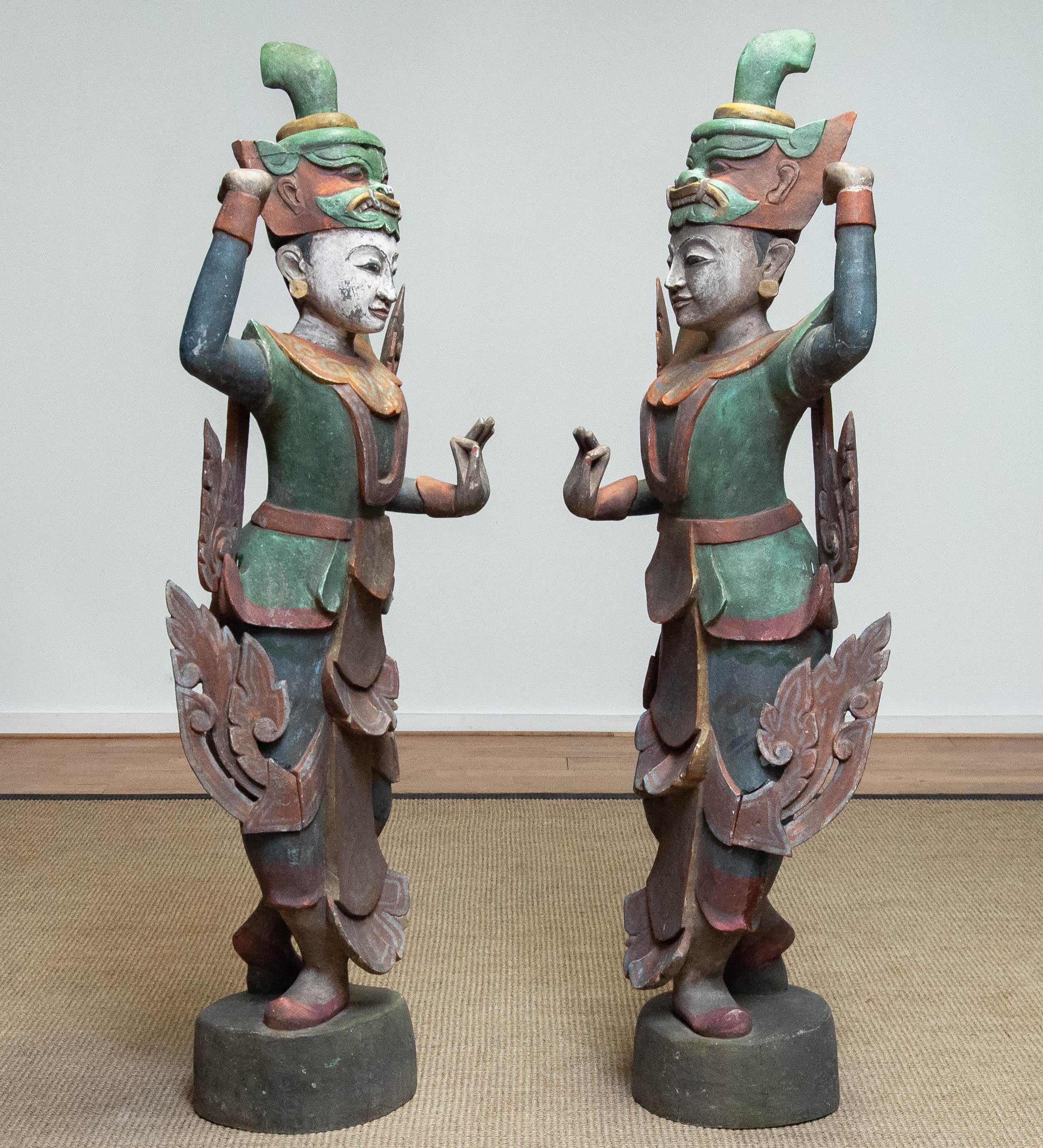 Matching Couple / Pair Large Polychromed Burmese Nat Temple Dancers en vente 11