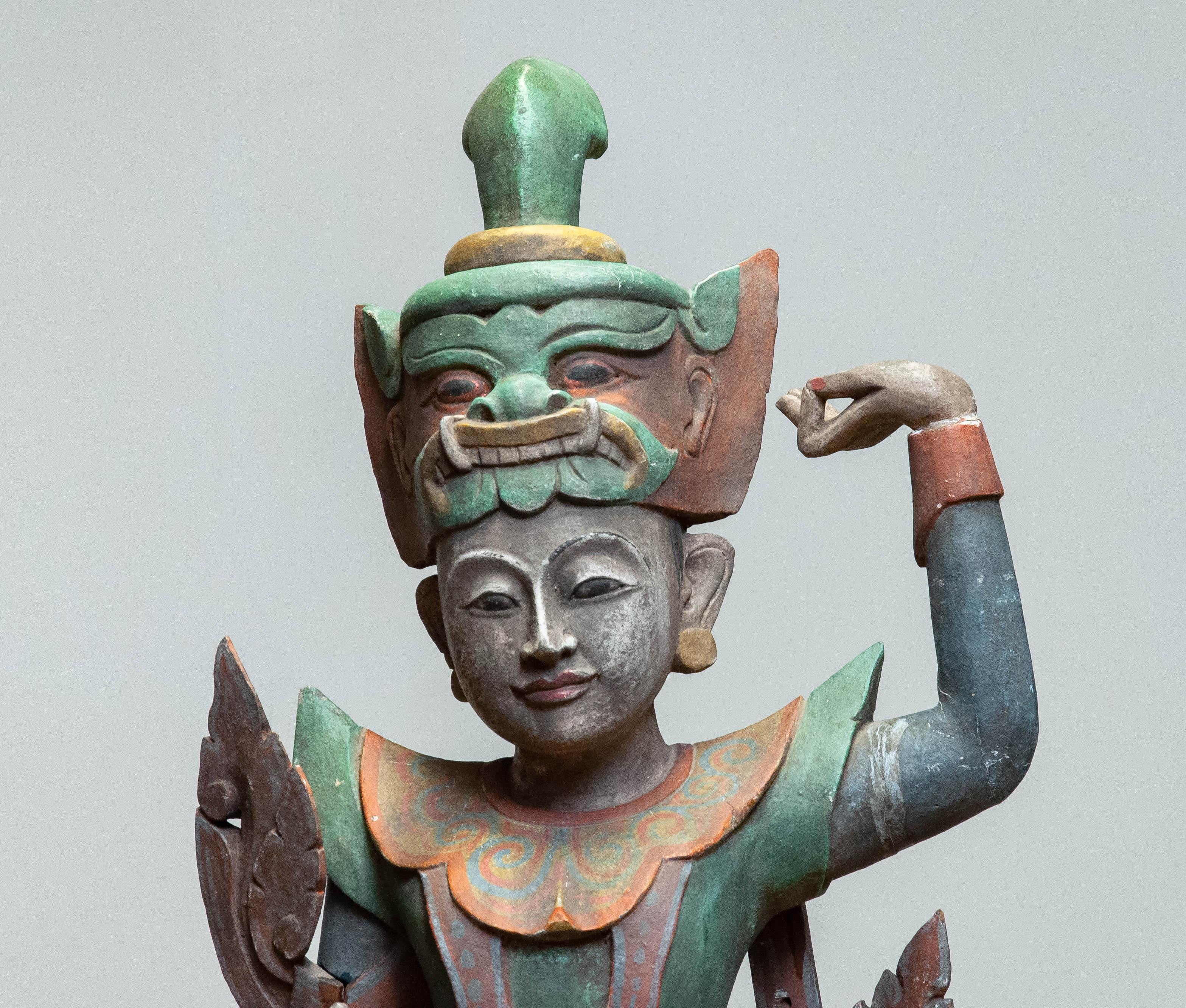 Matching Couple / Pair Large Polychromed Burmese Nat Temple Dancers Bon état - En vente à Silvolde, Gelderland