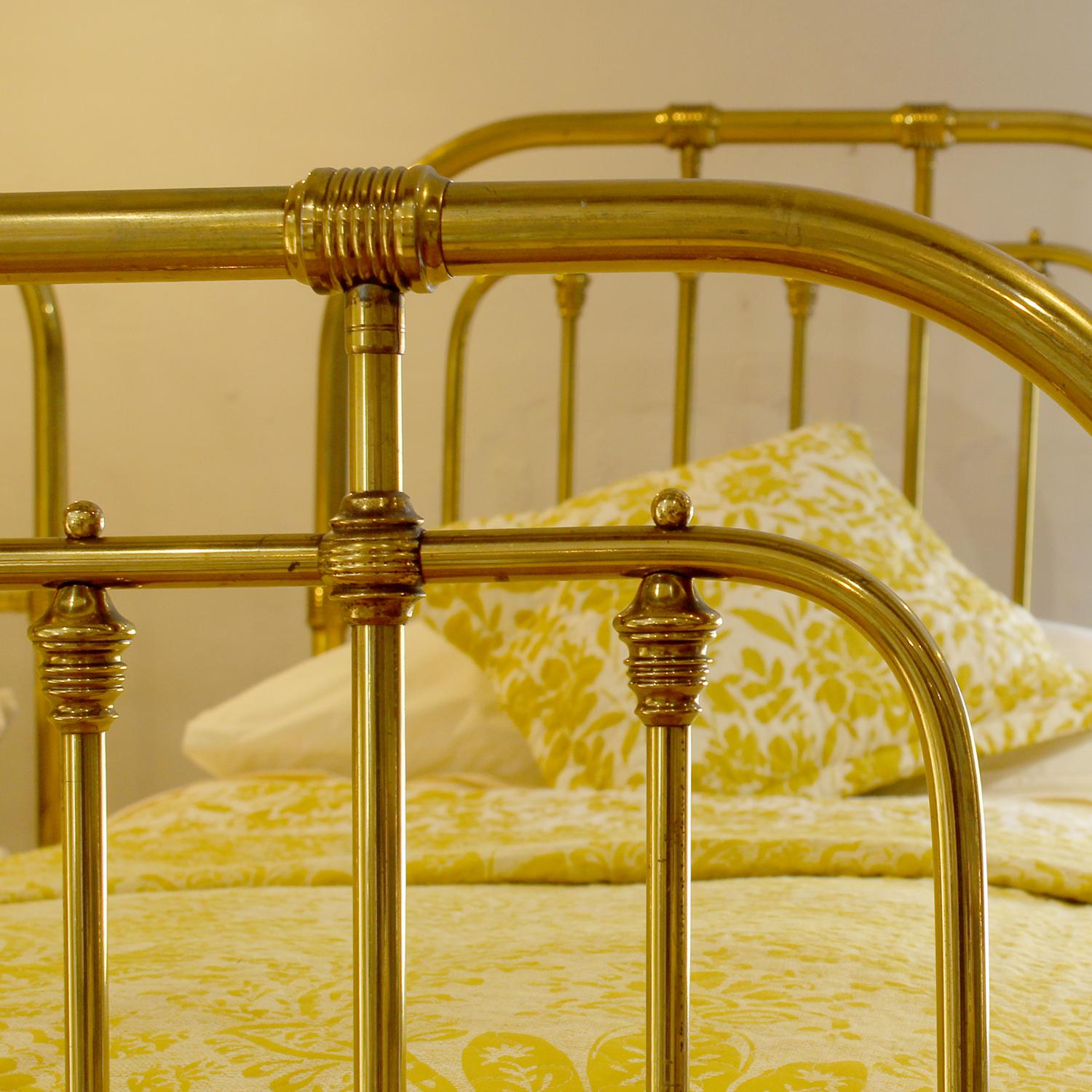 Matching Pair of Antique Brass Beds made for Charles Jenner of Edinburgh MP64 In Good Condition In Wrexham, GB