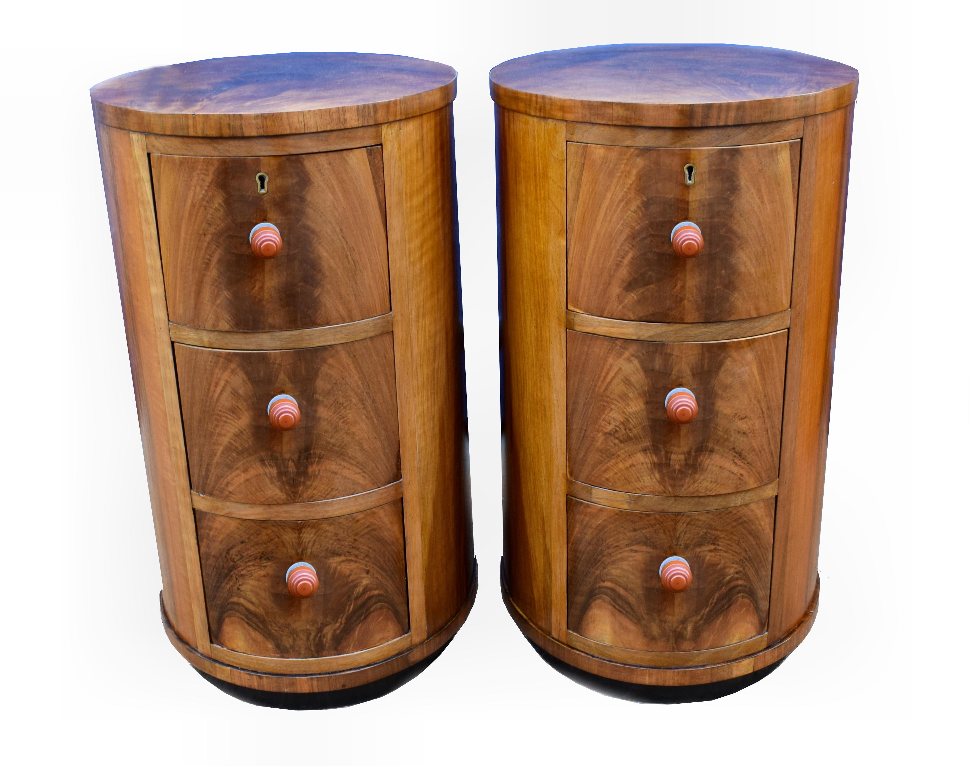 Walnut Matching Pair of Art Deco Oval Shaped Bedside Cabinet Tables, circa 1930