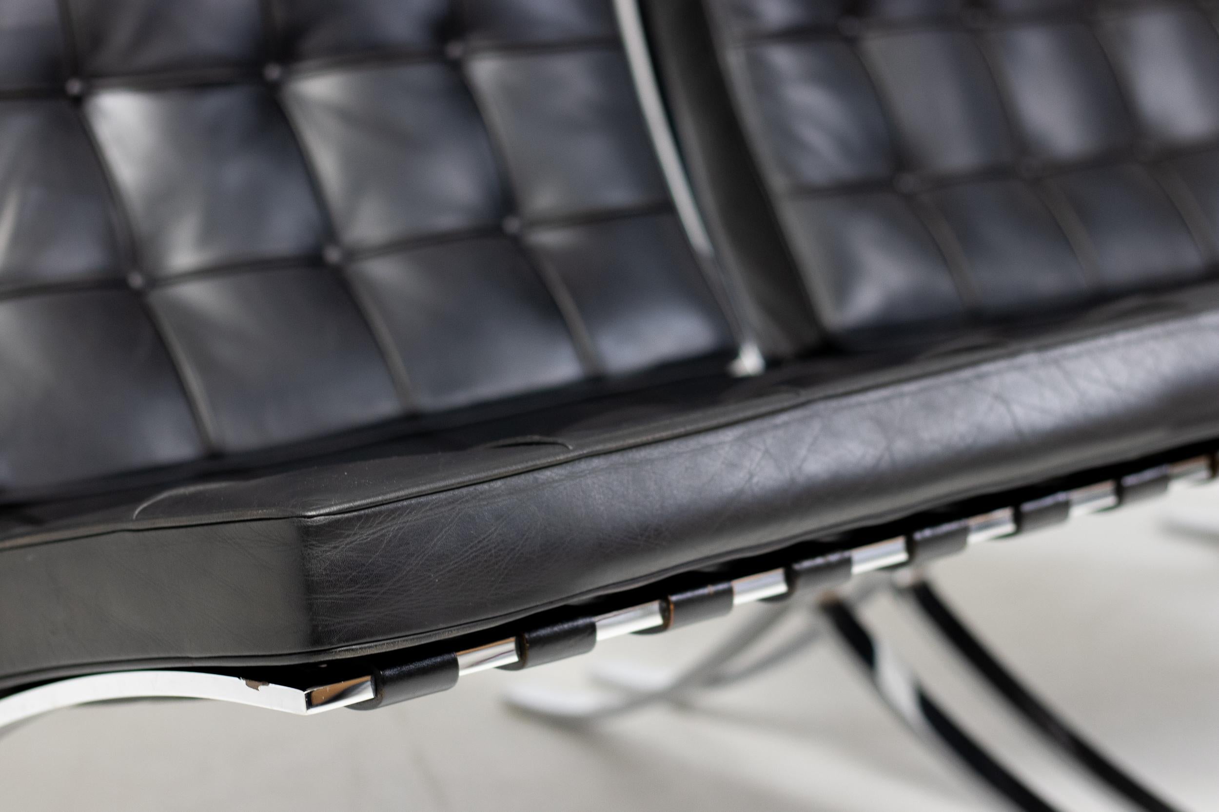 Matching Pair of Black Leather Mies van der Rohe for Knoll Barcelona Chairs For Sale 1
